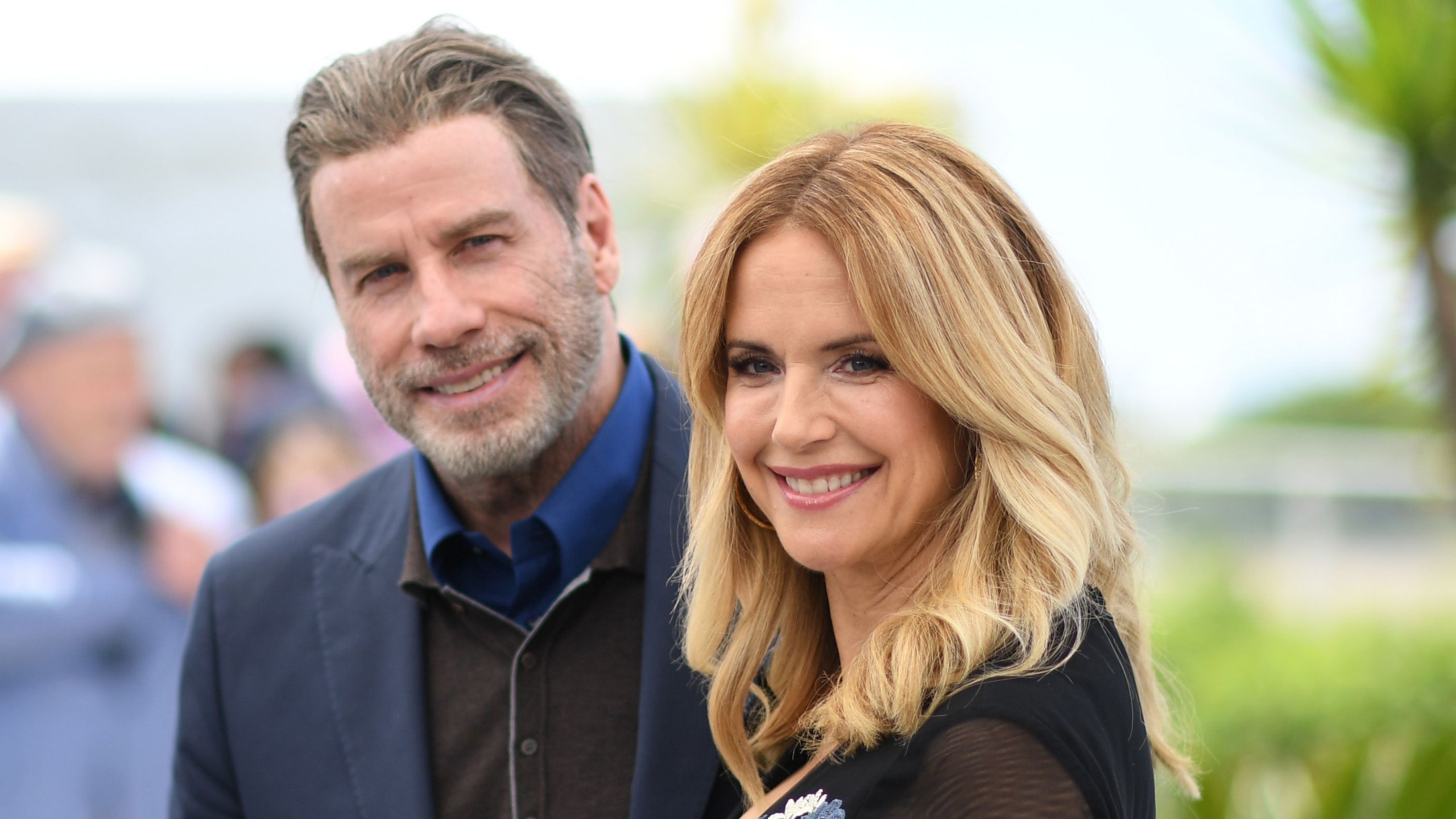 Kelly Preston, John Travolta, The Sauce, 2560x1440 HD Desktop