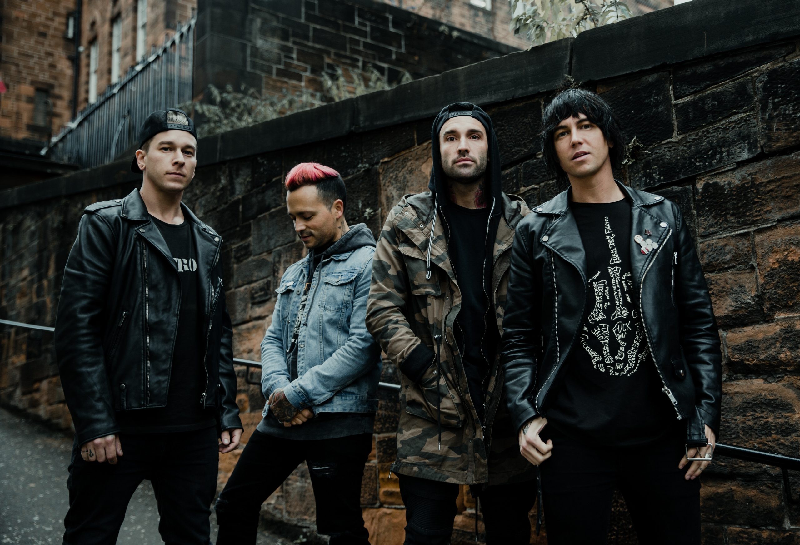 Sleeping With Sirens, Artist profile, Warm audio gear, Music production, 2560x1750 HD Desktop