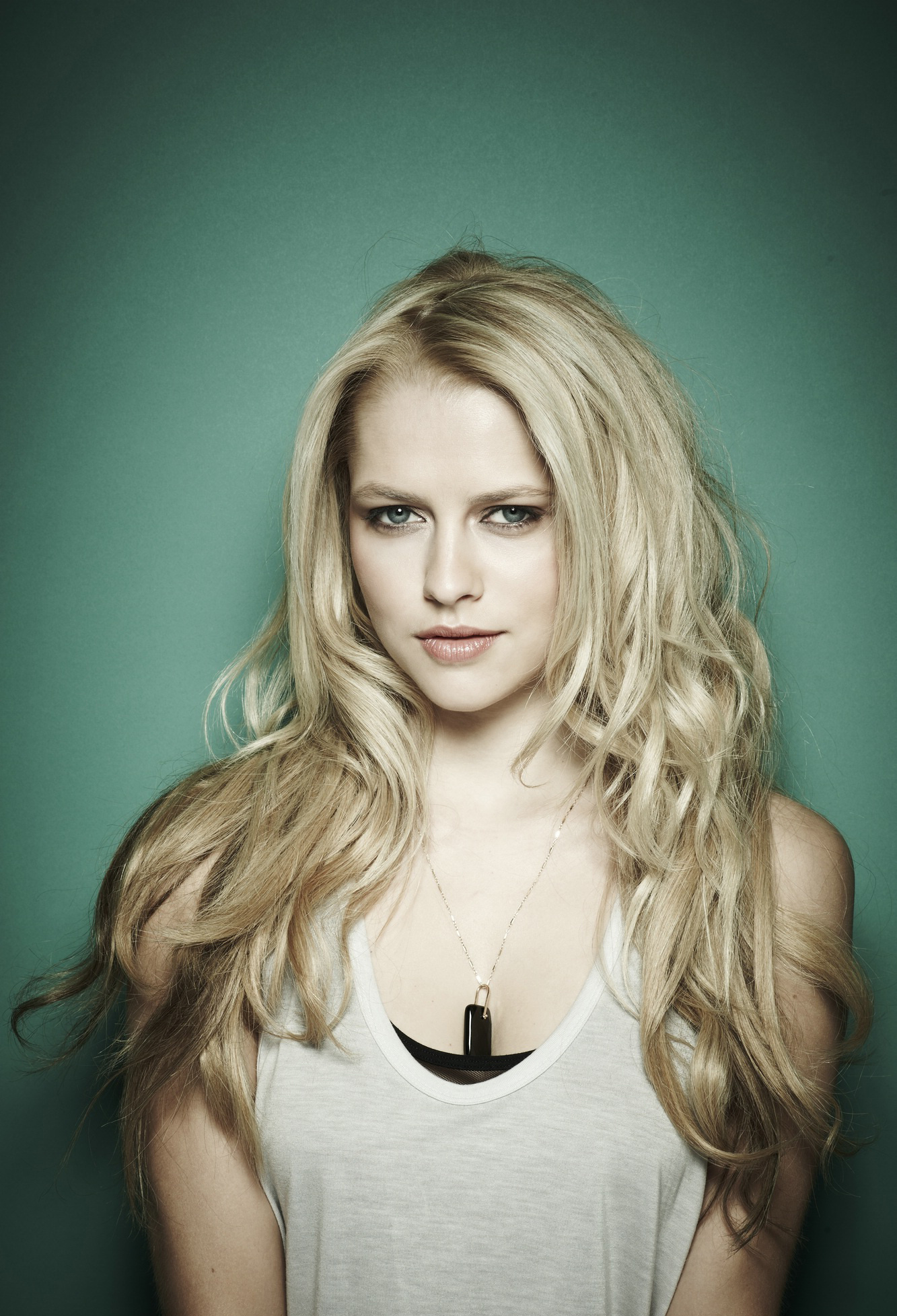 Teresa Palmer, Images, Photos, Pictures backgrounds, 1340x1960 HD Phone