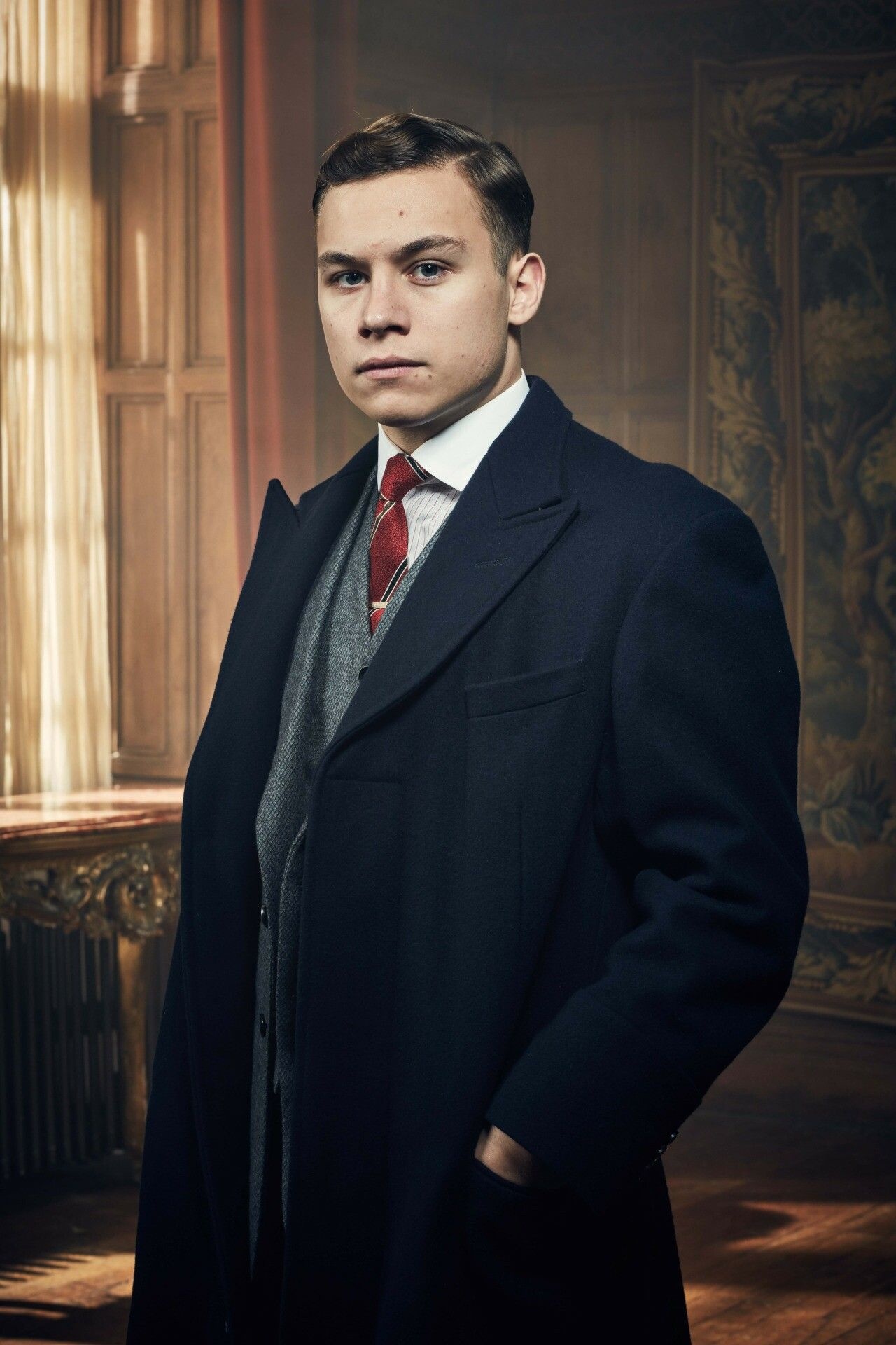 Finn Cole, Cole Peaky Blinders, Ideas, 1280x1920 HD Phone