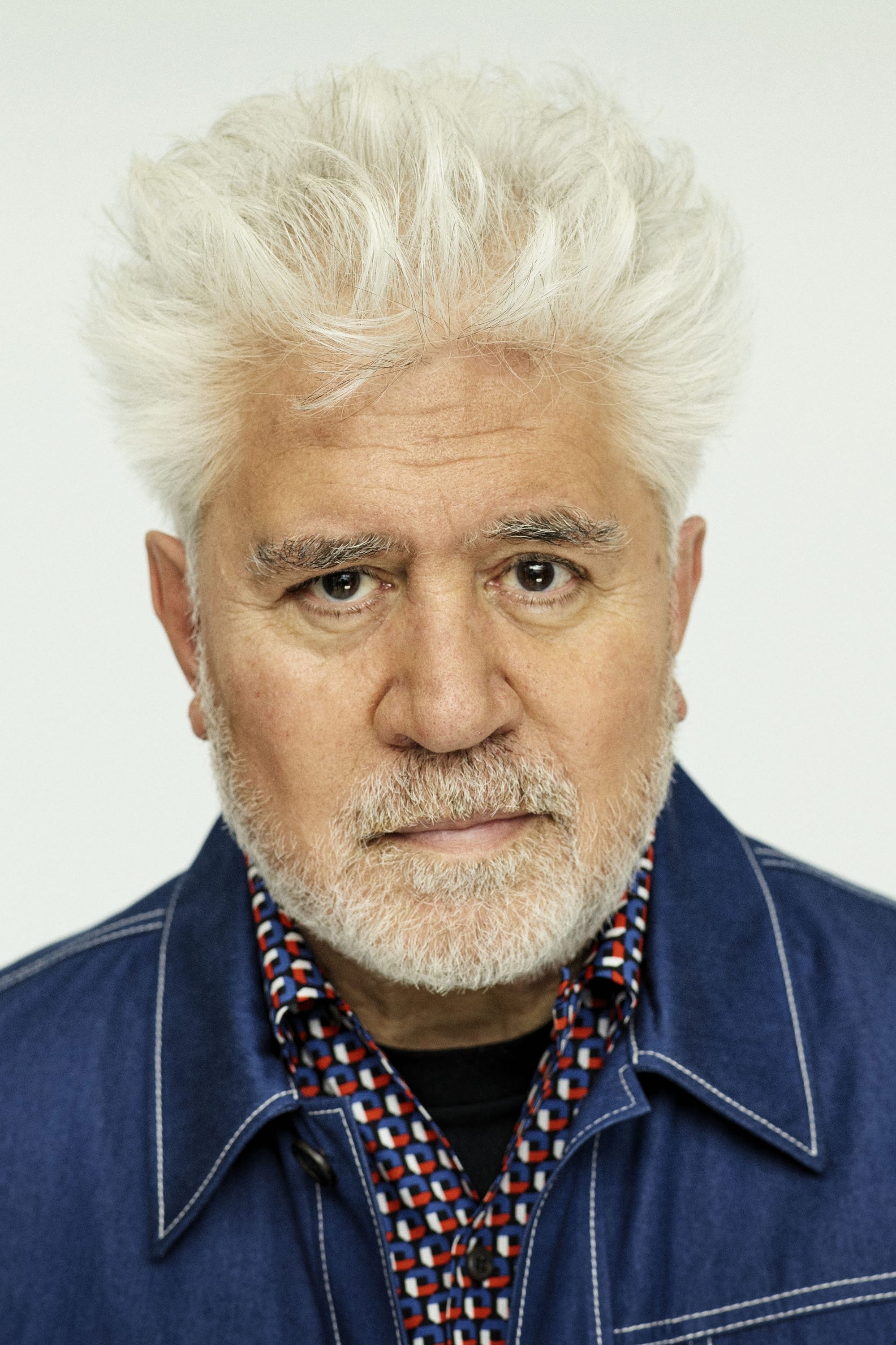 Pedro Almodovar, Profile images, The Movie Database, 2000x3000 HD Phone