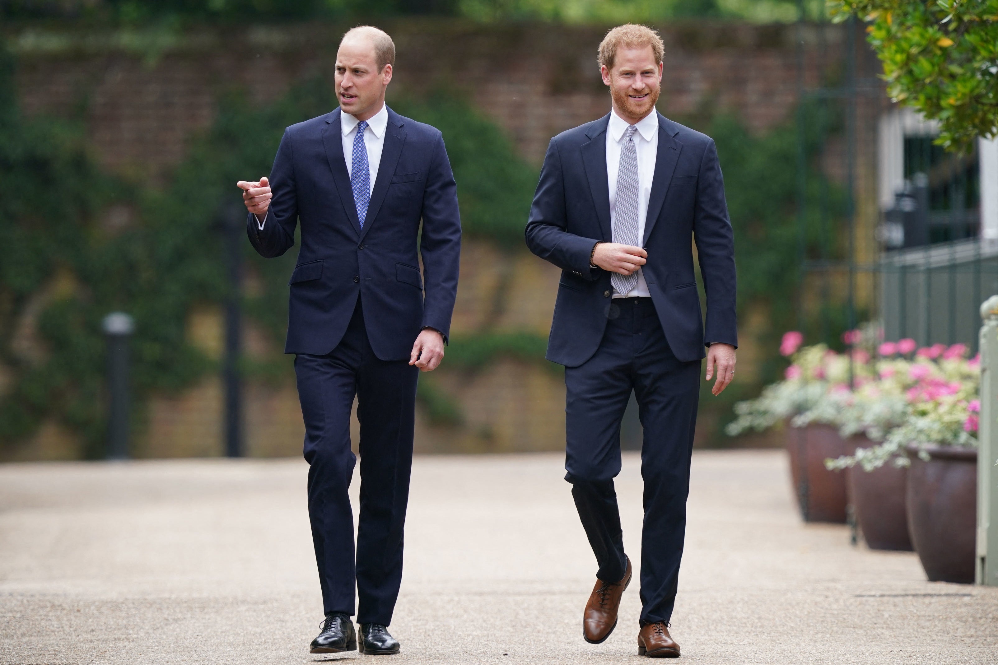 Prince Harry, Statue of Princess Diana, 3210x2140 HD Desktop