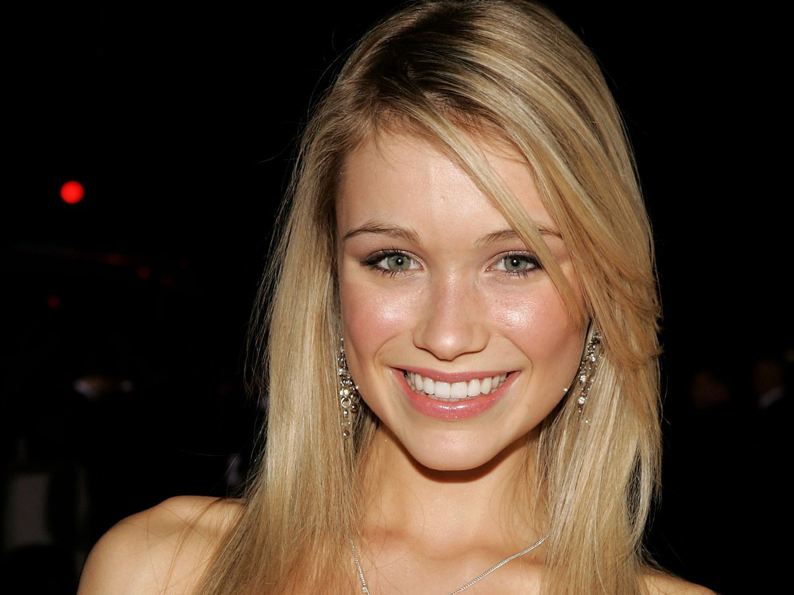 Katrina Bowden, Movies, 72 wallpapers, 2560x1920 HD Desktop