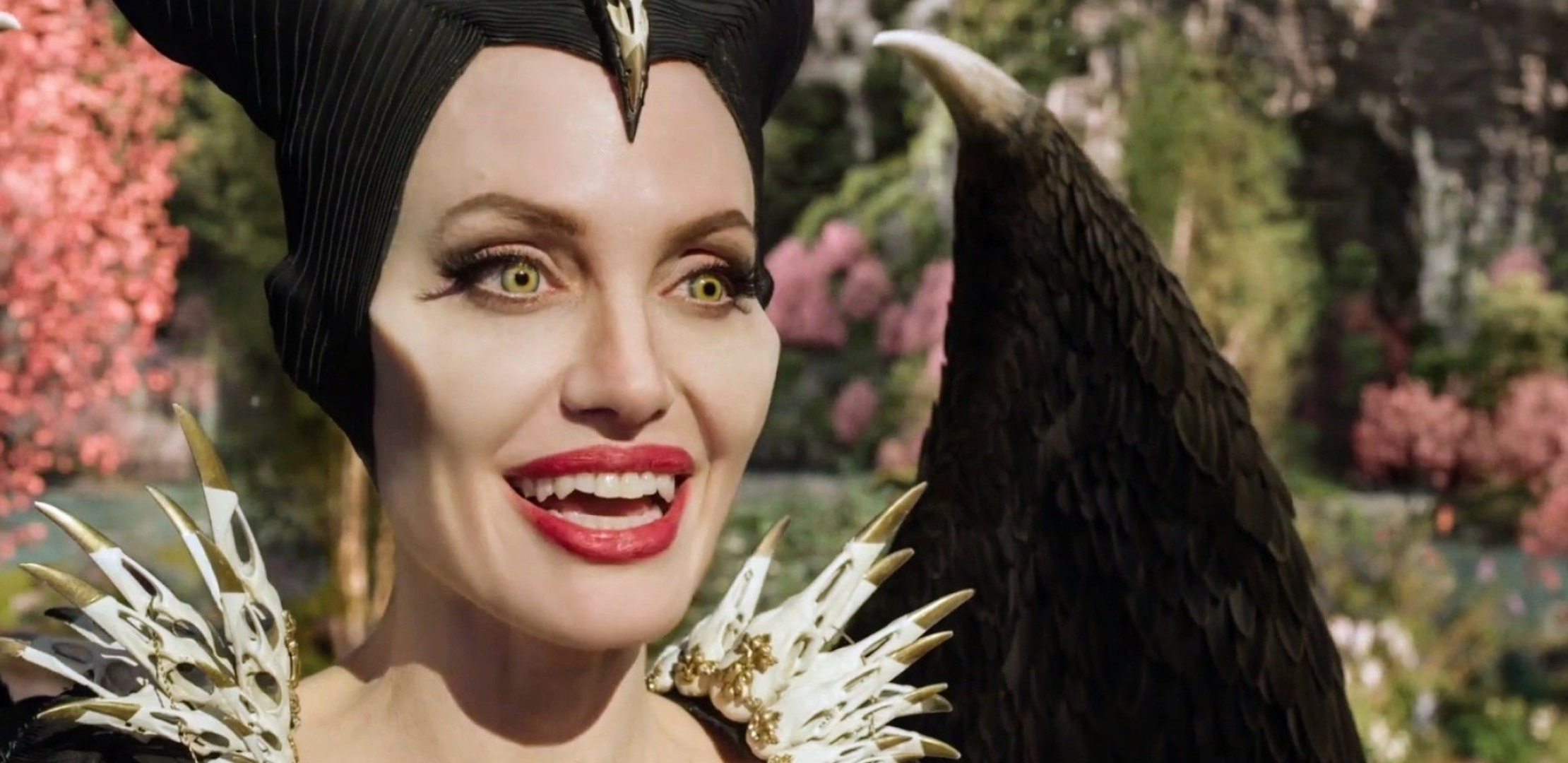 Maleficent Reference, Disney's Delight, Movie Inspirations, Dark Fairy, 2220x1080 Dual Screen Desktop