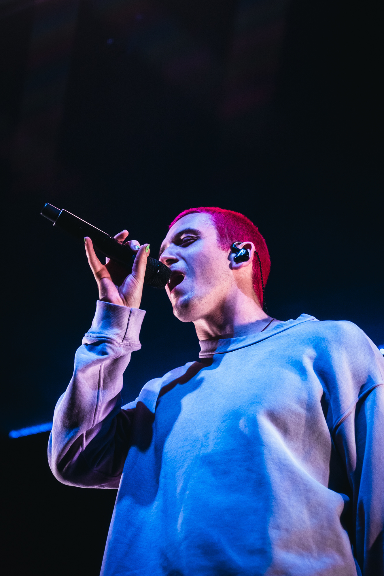 Lauv, November concert, Forum Theatre, Best before show, 1340x2000 HD Phone