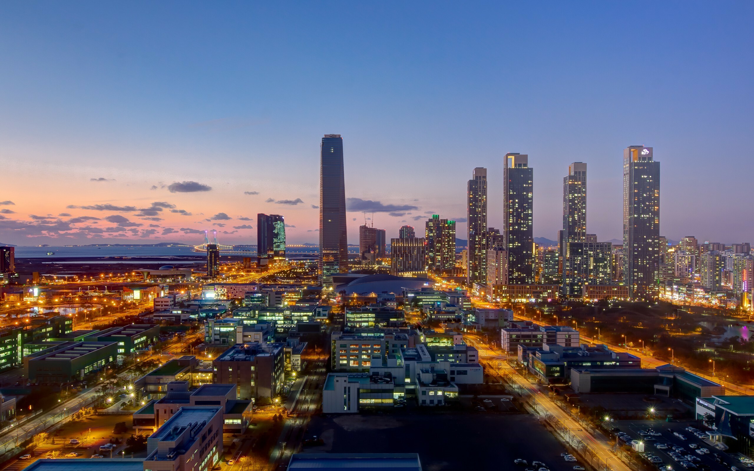 Seoul wallpaper, Modern cityscape, Skyscrapers, Captivating views, 2560x1600 HD Desktop