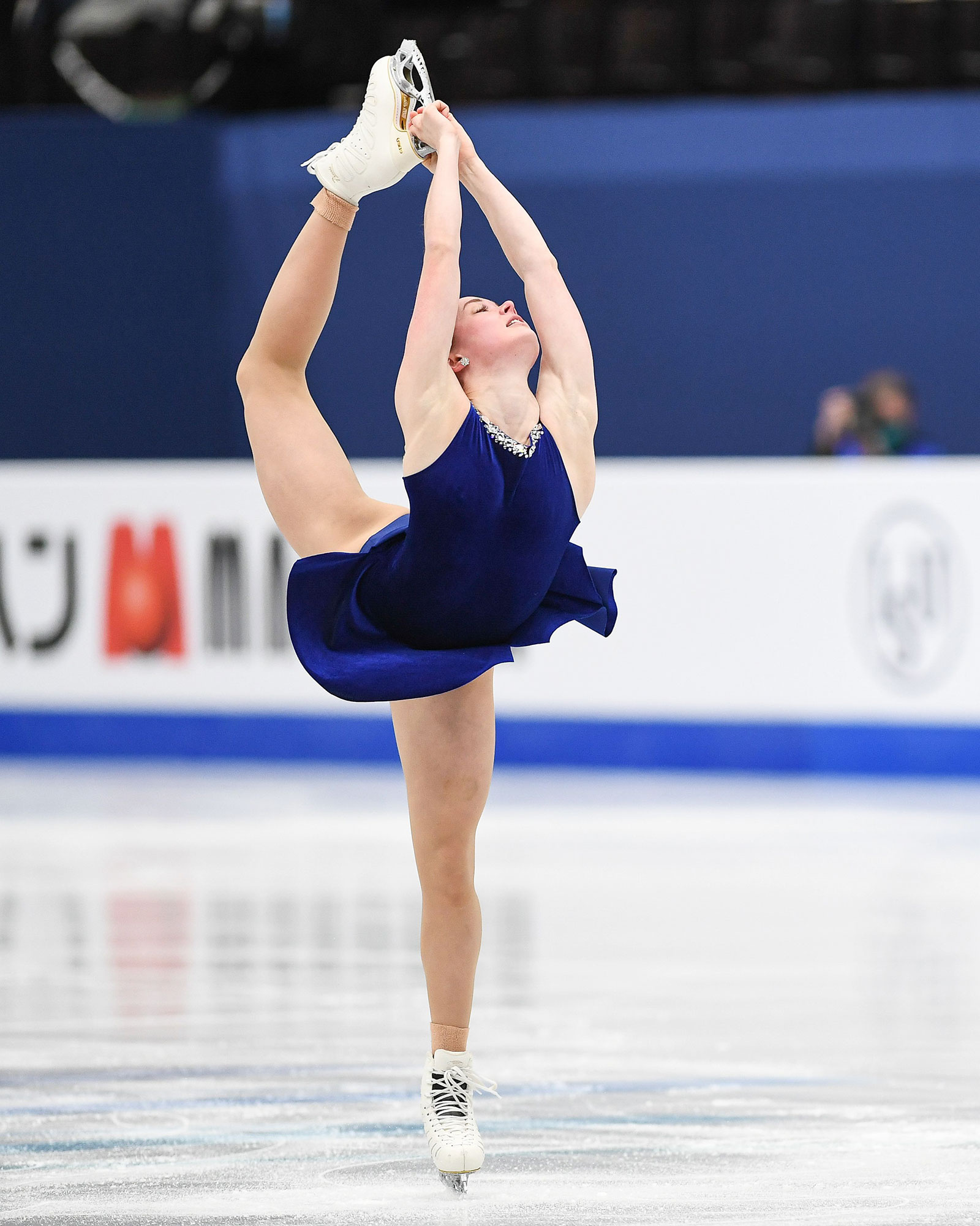 Mariah Bell, Stars on Ice tour, 1600x2000 HD Phone