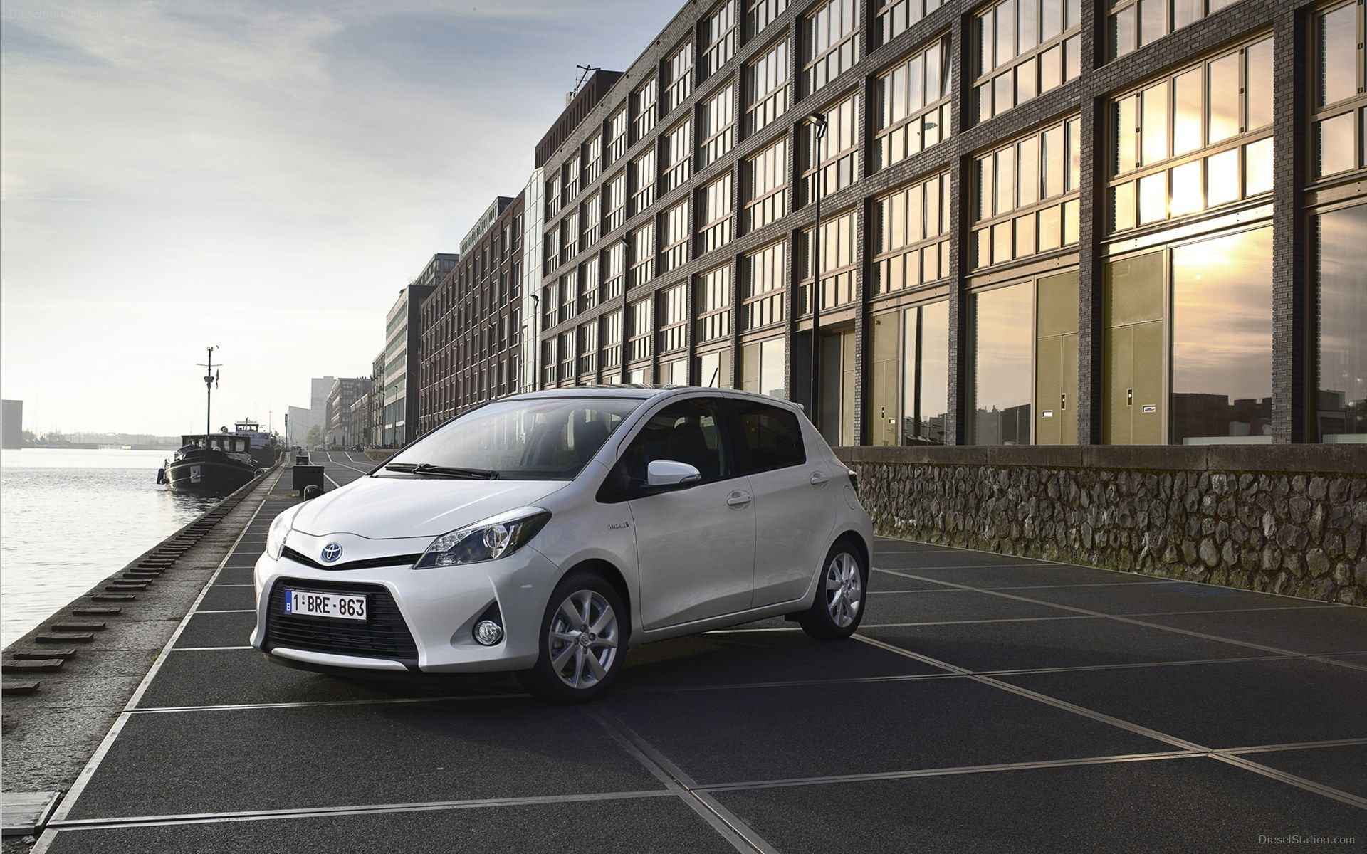 Toyota Yaris, Stunning wallpapers for your enjoyment, 1920x1200 HD Desktop