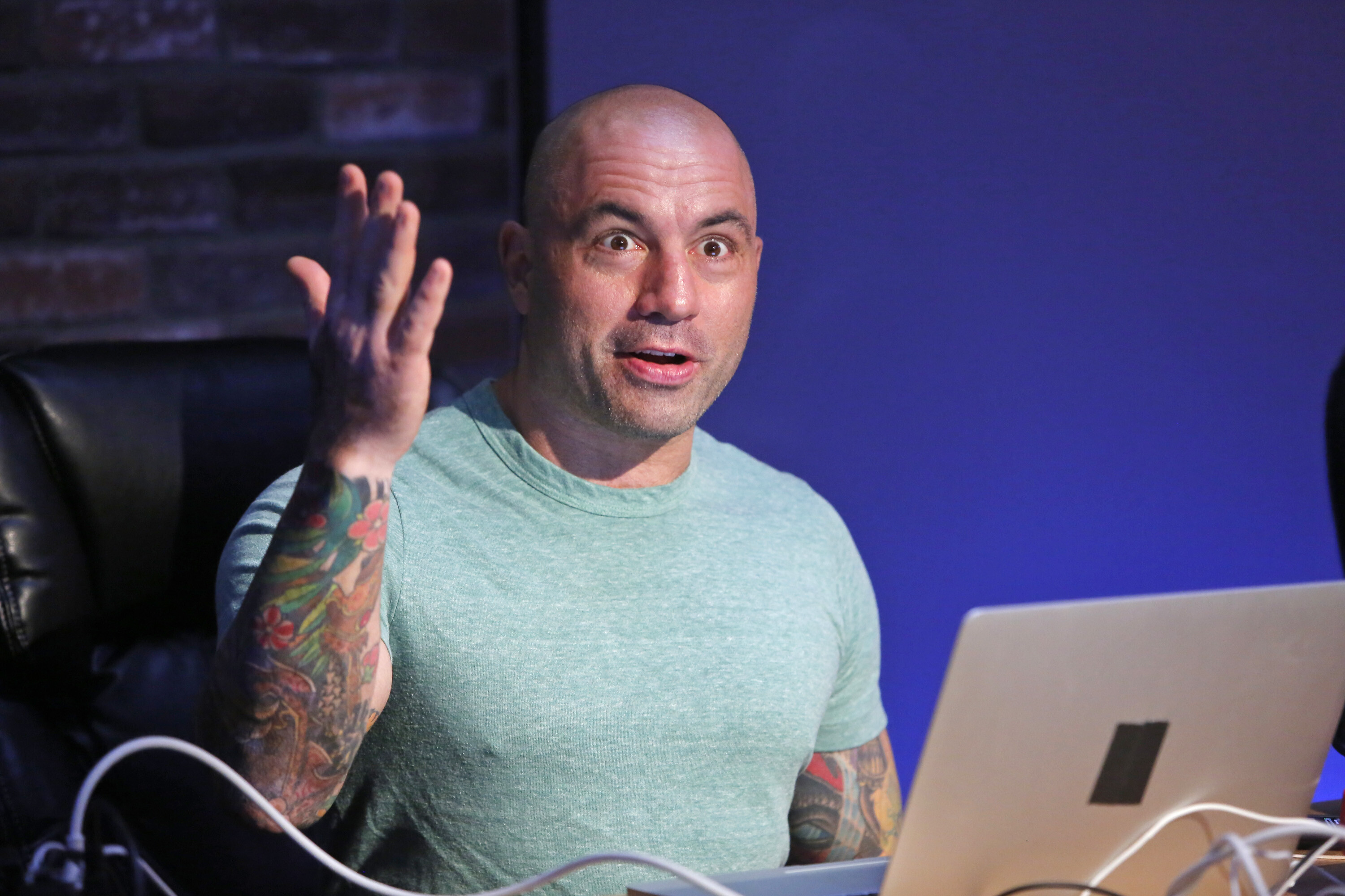 Joe Rogan, Controversial figure, Media scrutiny, Uncompromising personality, 3000x2000 HD Desktop