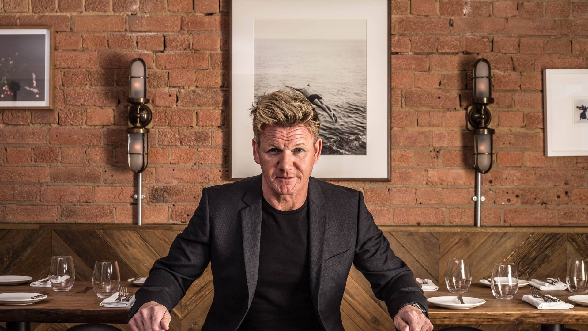 Gordon Ramsay wallpaper, Captivating charm, Chef's charisma, Wallpaper perfection, 1920x1080 Full HD Desktop