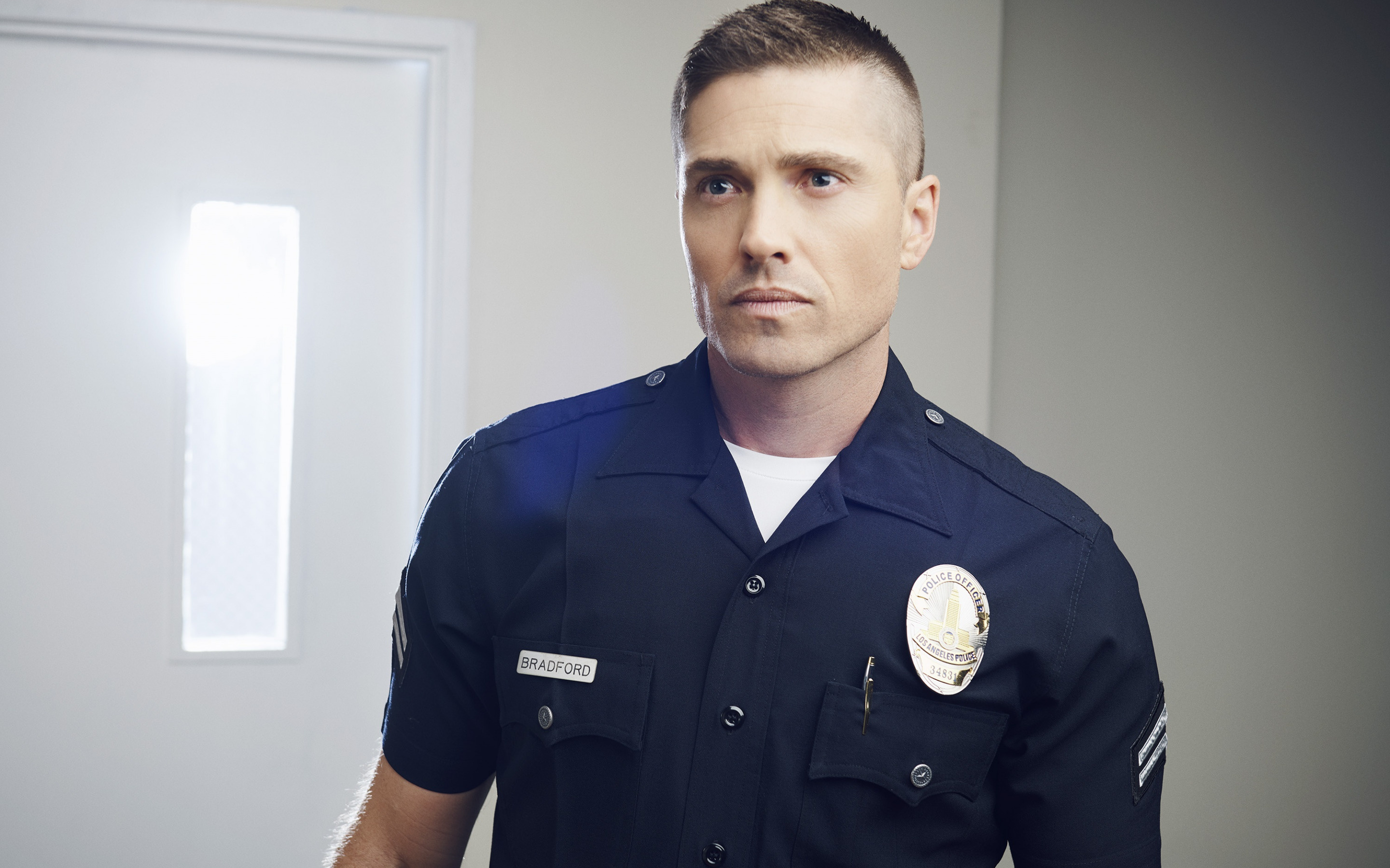 Eric Winter, The Rookie, American actor, 2880x1800 HD Desktop