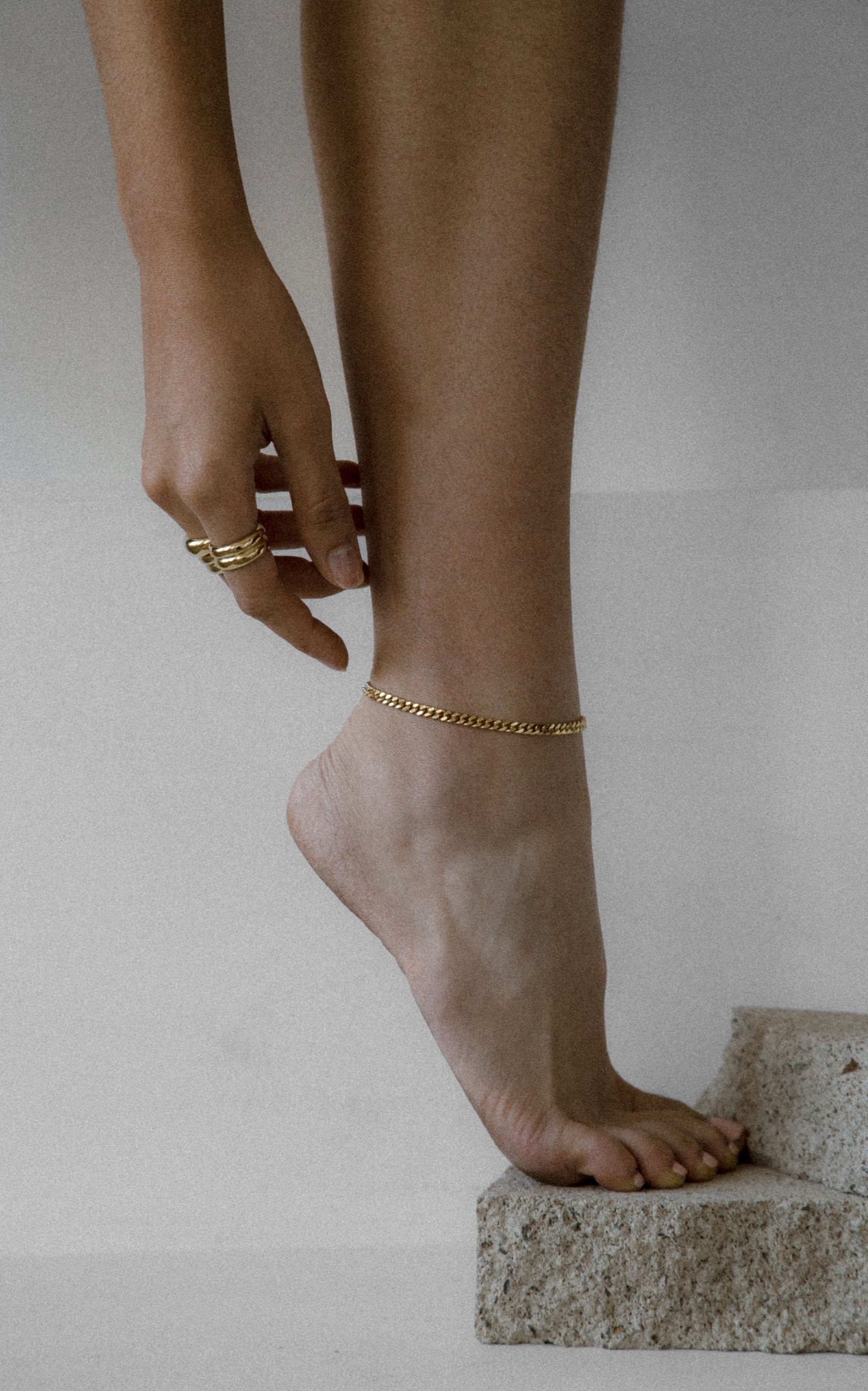 Chain, Anklet Wallpaper, 1600x2560 HD Phone