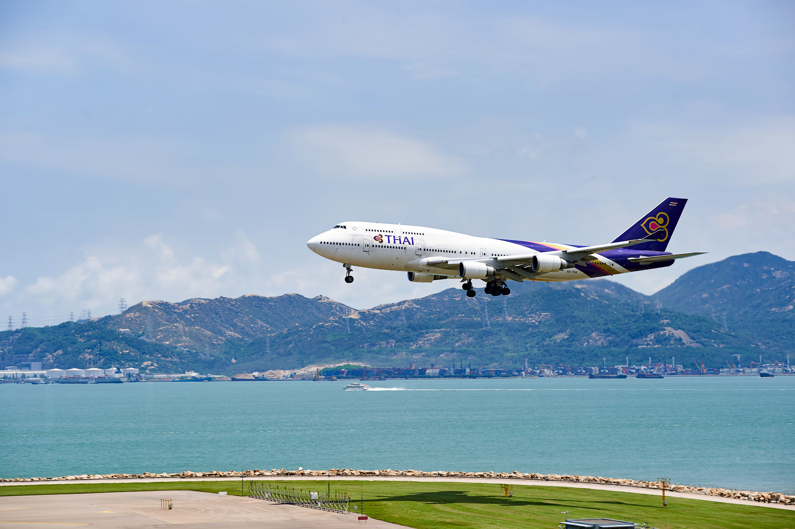 Thai Airways International, Best international airlines in 2018, 3160x2100 HD Desktop