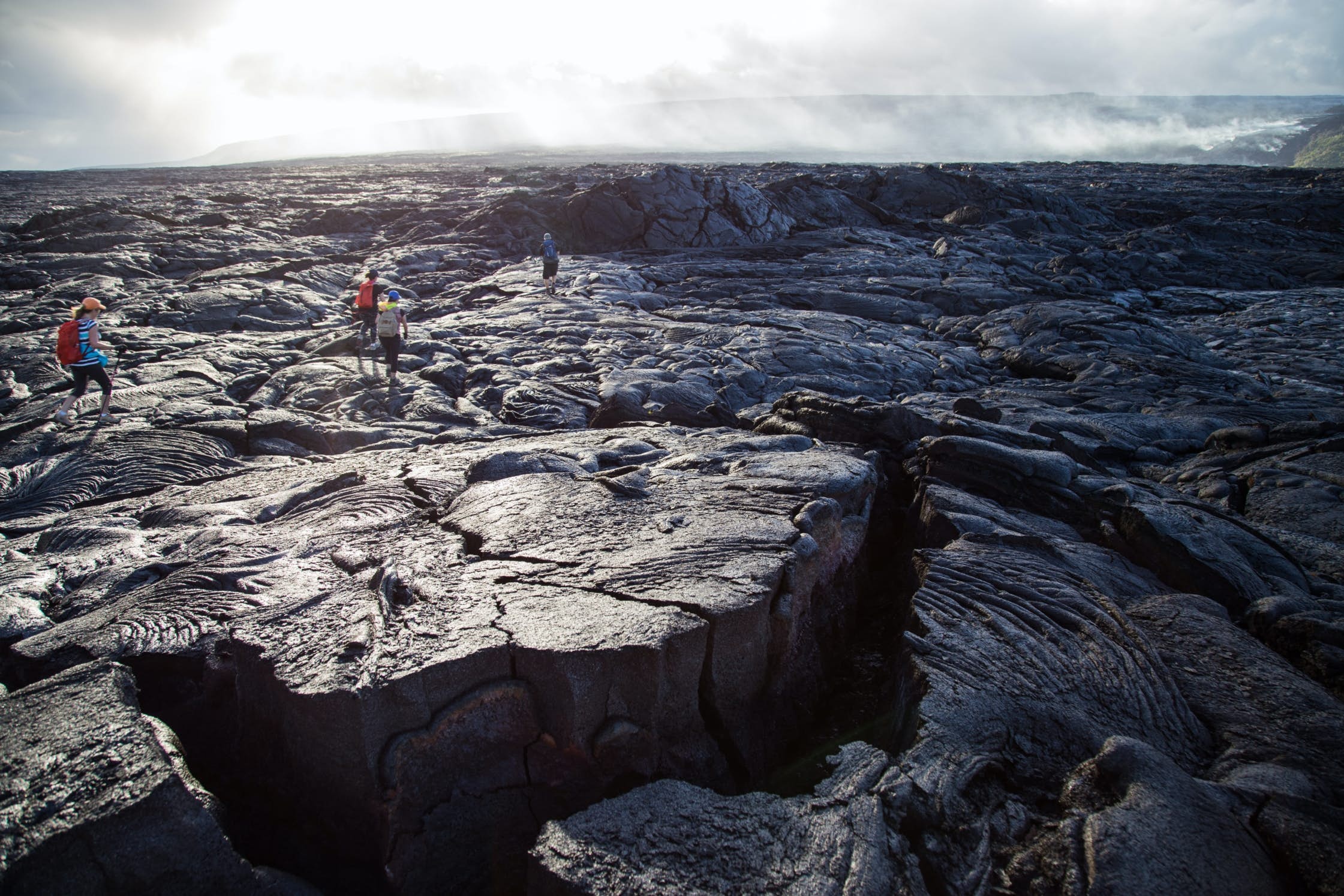 Volcanoes National Park, Active volcanoes, Lava flows, Unique ecosystem, 2250x1500 HD Desktop