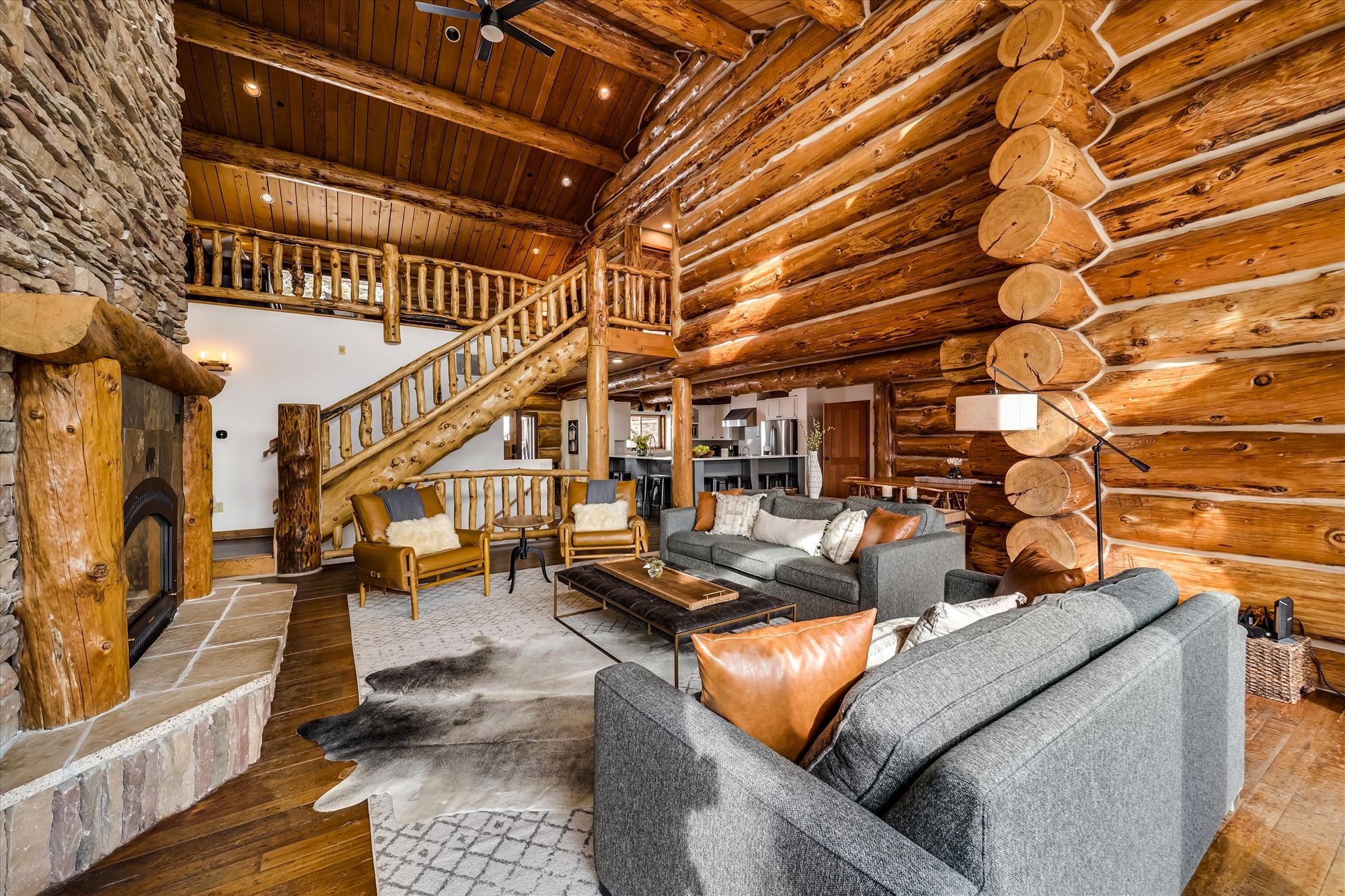 Modern Log Cabin | Booking | Breckenridge Vacation Lodging \u0026 Rentals | VisitBreck 2000x1340