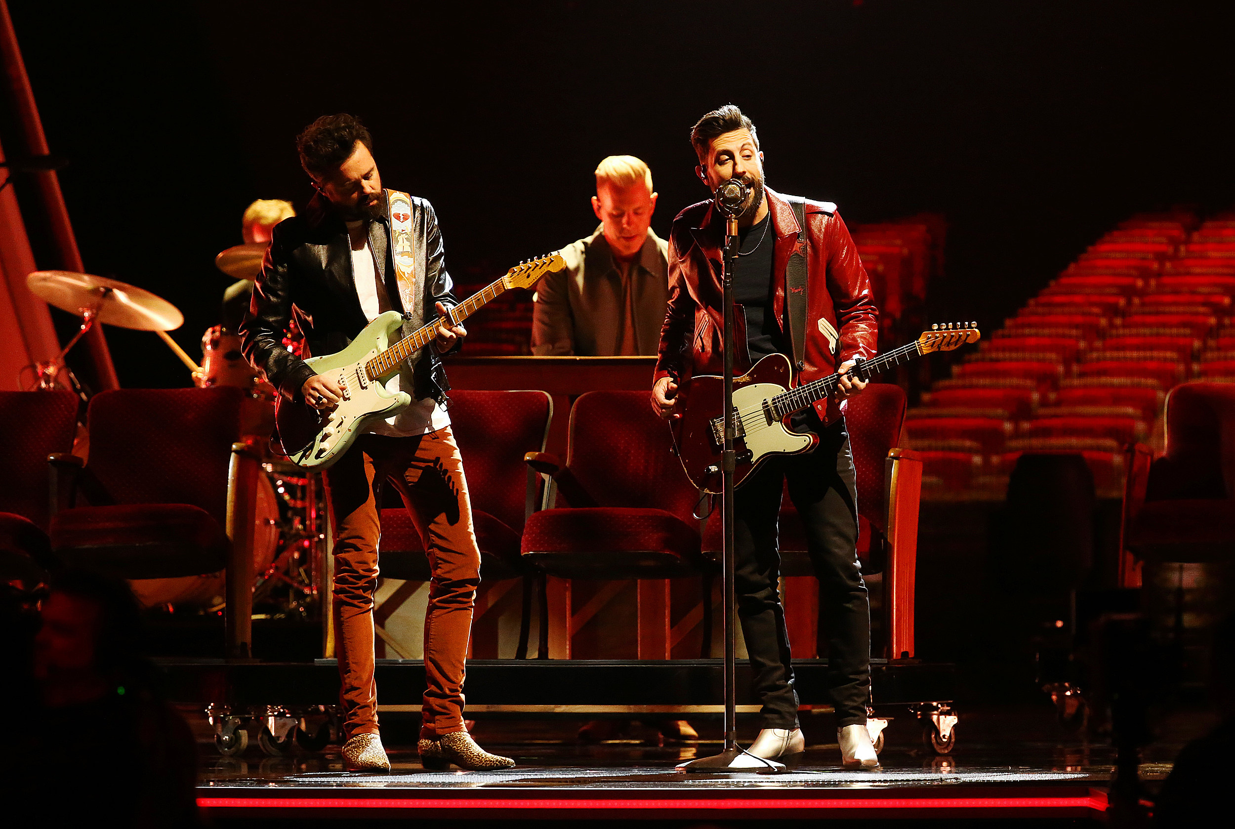 Old Dominion Band, One man band, CMA Awards, 2500x1680 HD Desktop