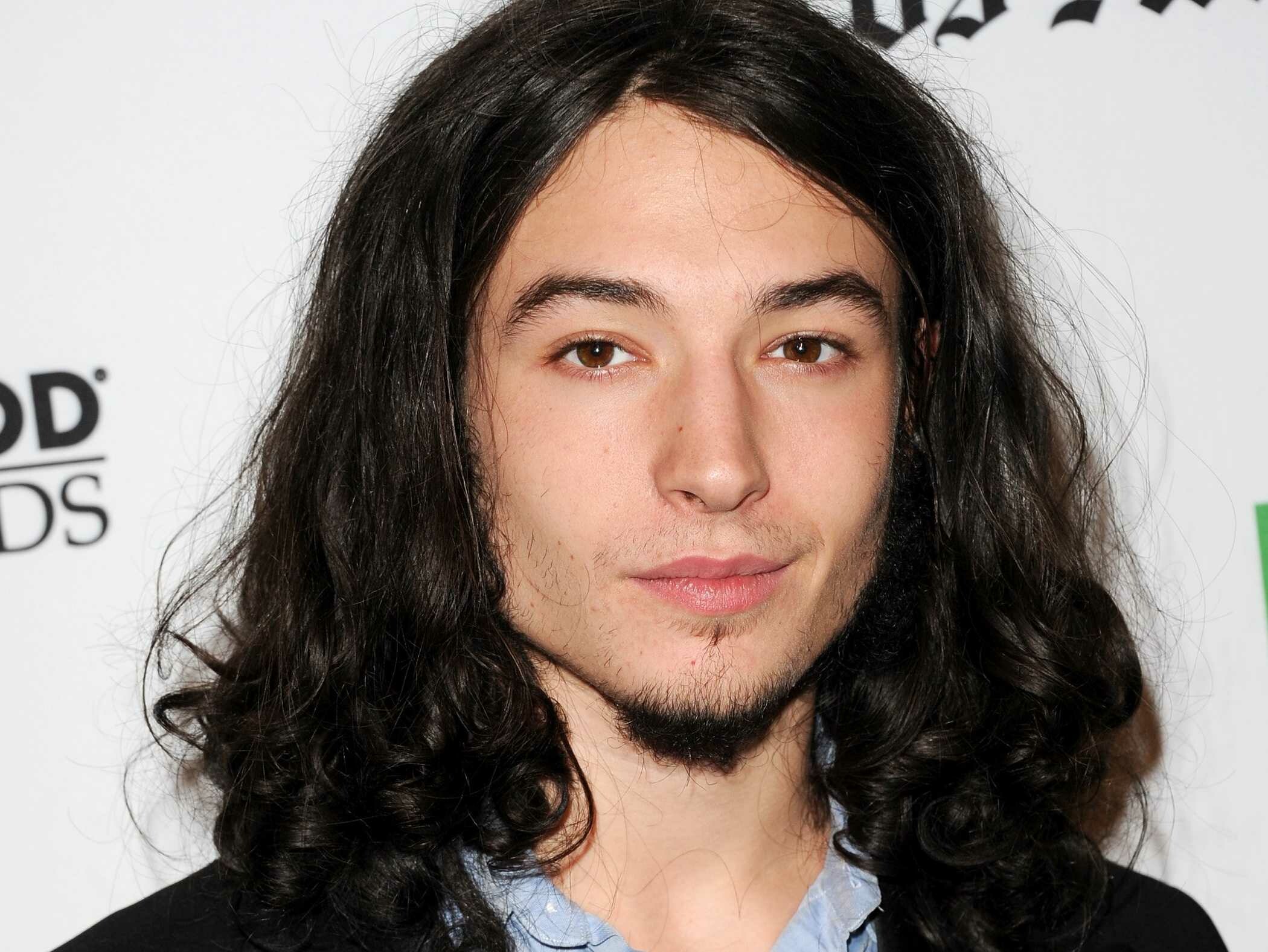 Ezra Miller, Cinematic widescreen, High-resolution portrait, Style inspiration, 2100x1580 HD Desktop