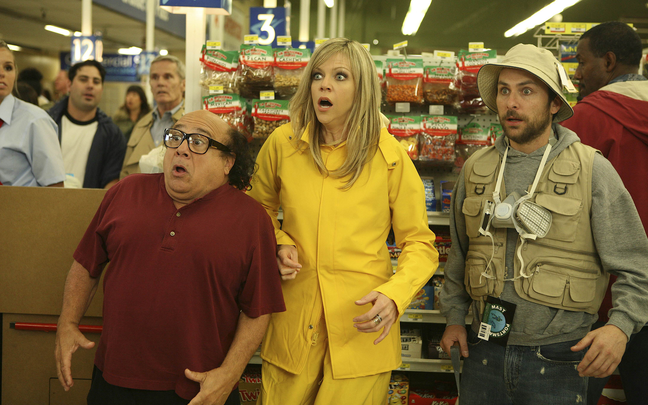 Always sunny in Philadelphia, Charlie Day, Kaitlin Olson, Danny DeVito, 2560x1600 HD Desktop