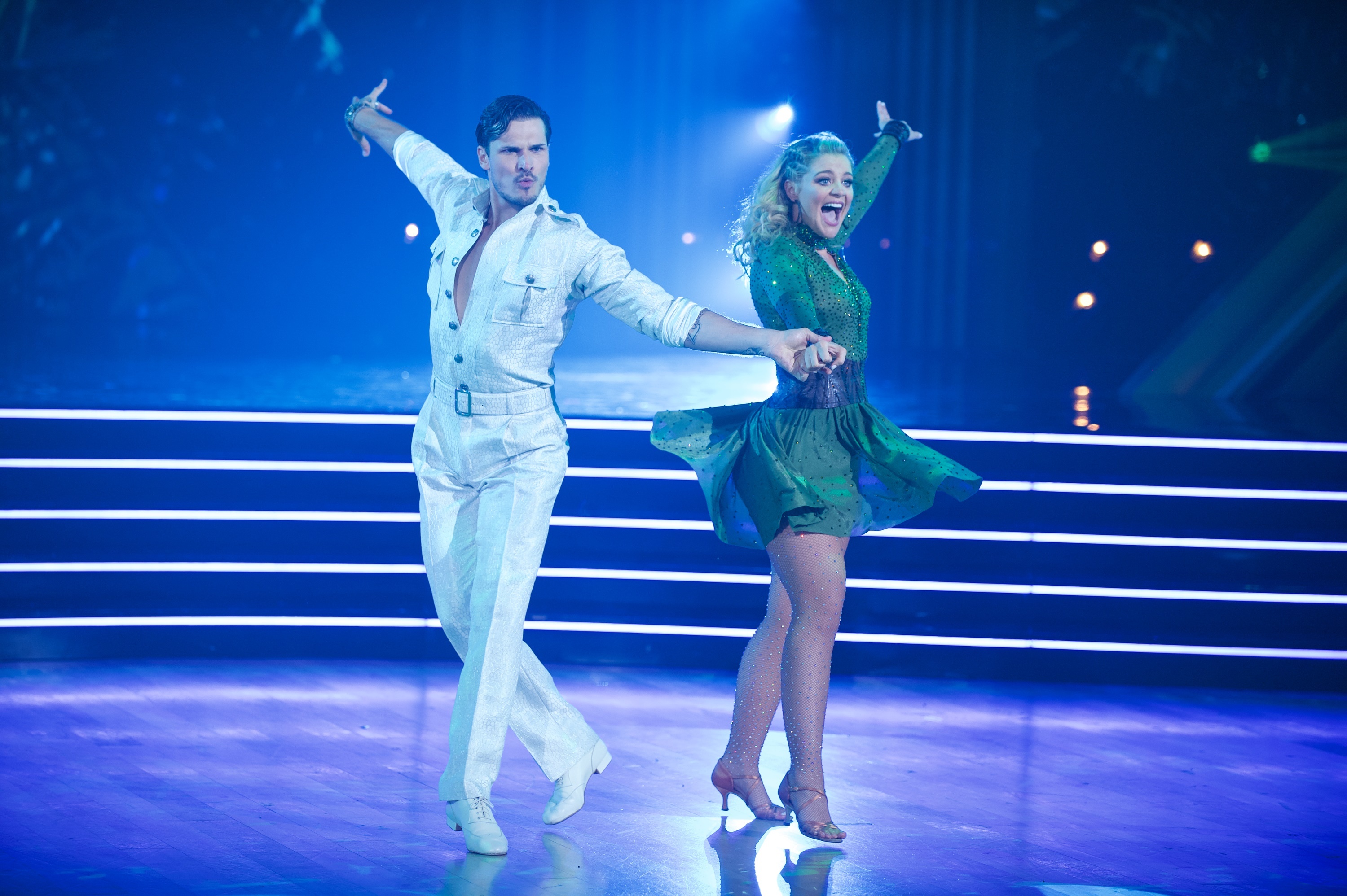 Lauren Alaina and Gleb Savchenko, Cha Cha Dance Wallpaper, 3000x2000 HD Desktop