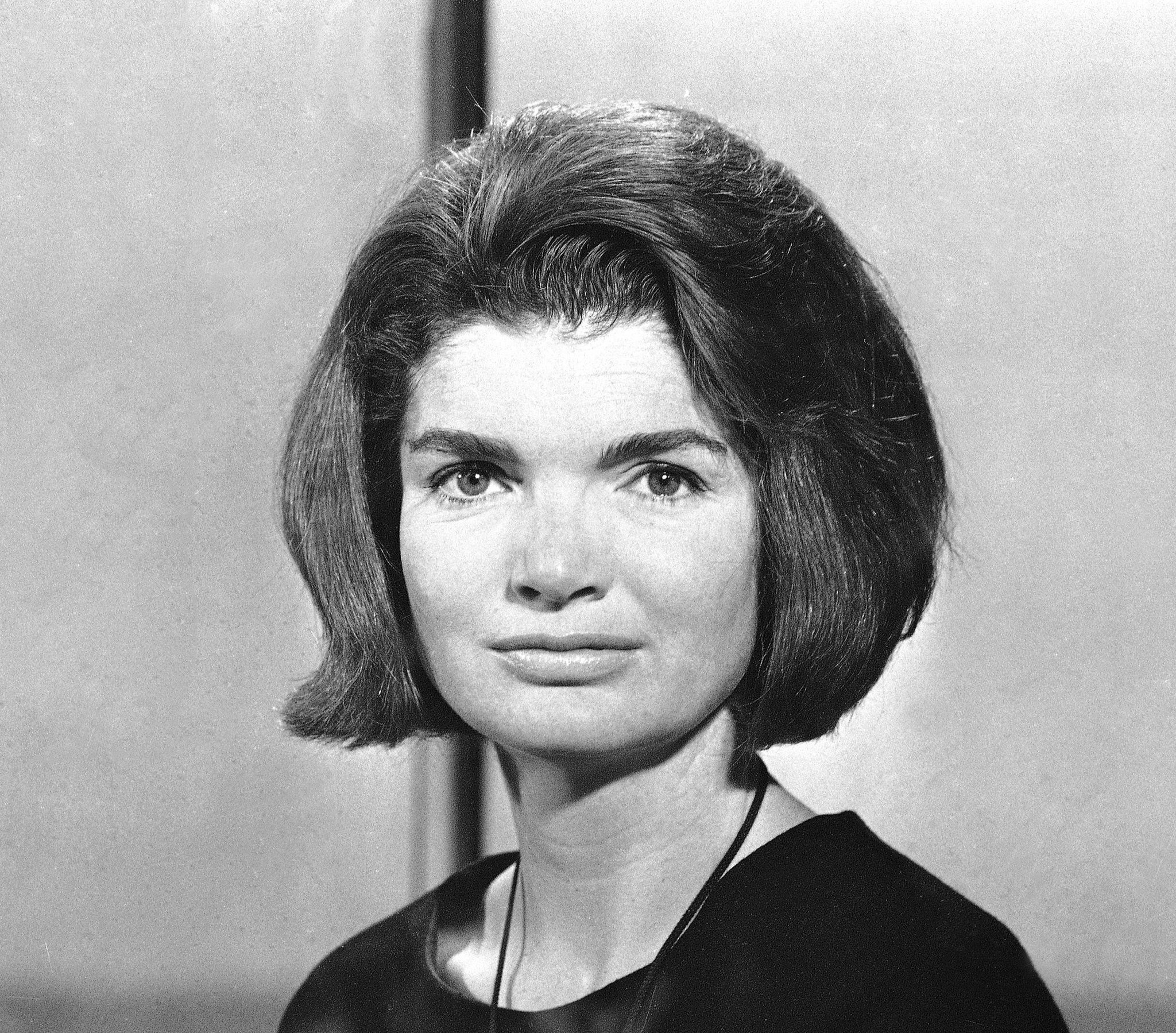 Jacqueline Bouvier Kennedy Onassis, Barbara Leaming, 2050x1800 HD Desktop