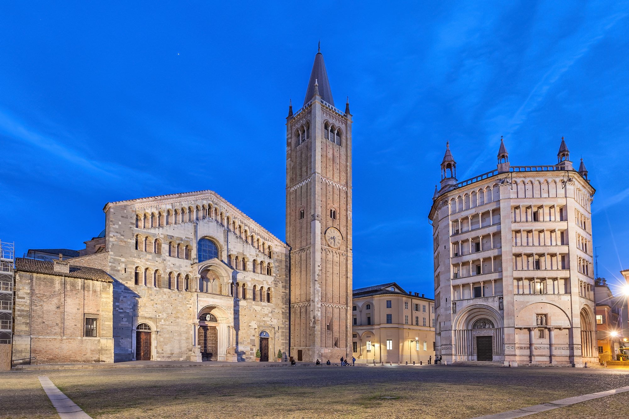 Italy of tastes, Bologna, Modena, Ferrari, 2000x1340 HD Desktop