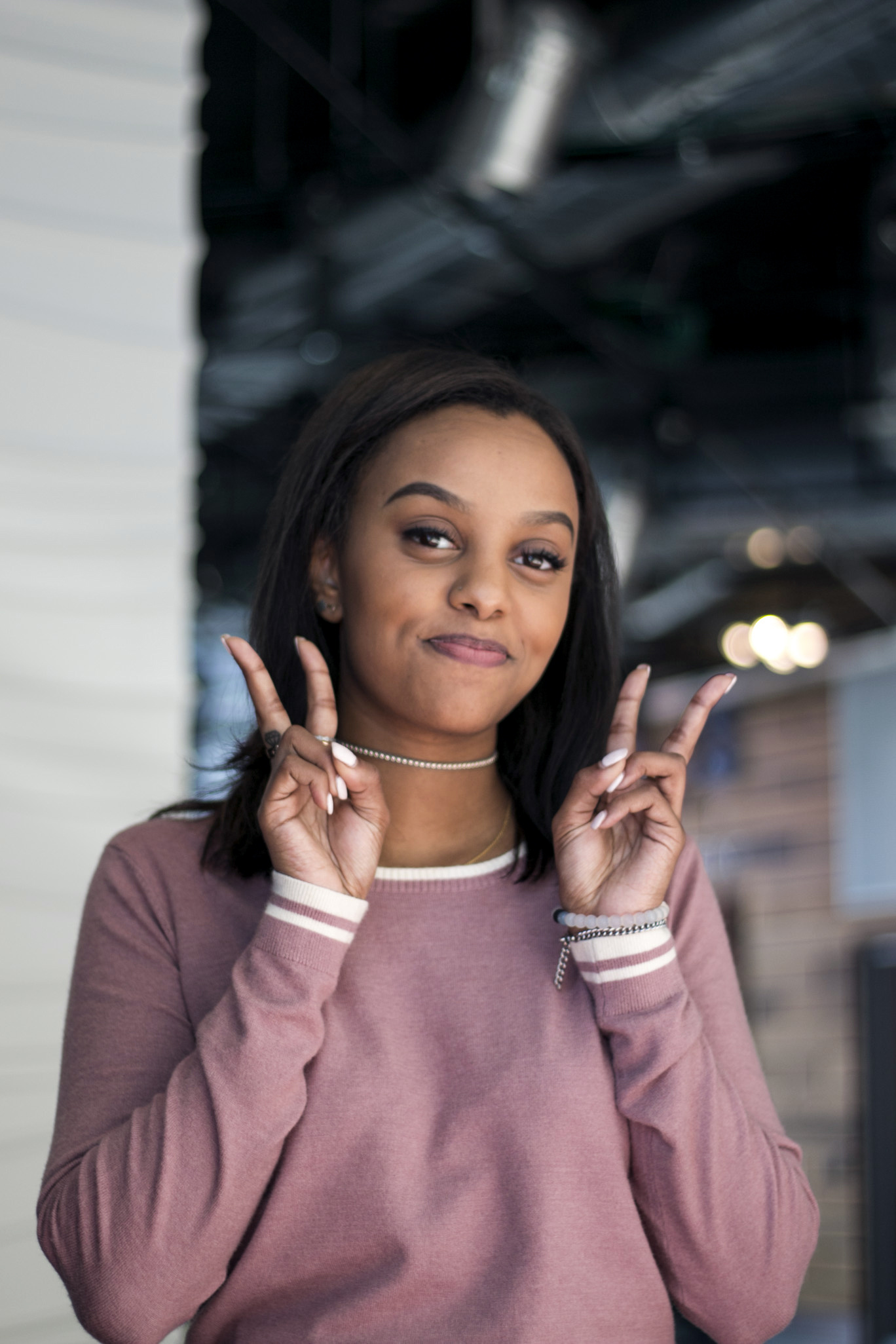 Ruth B. Image 2022 Photo Collection 1370x2060