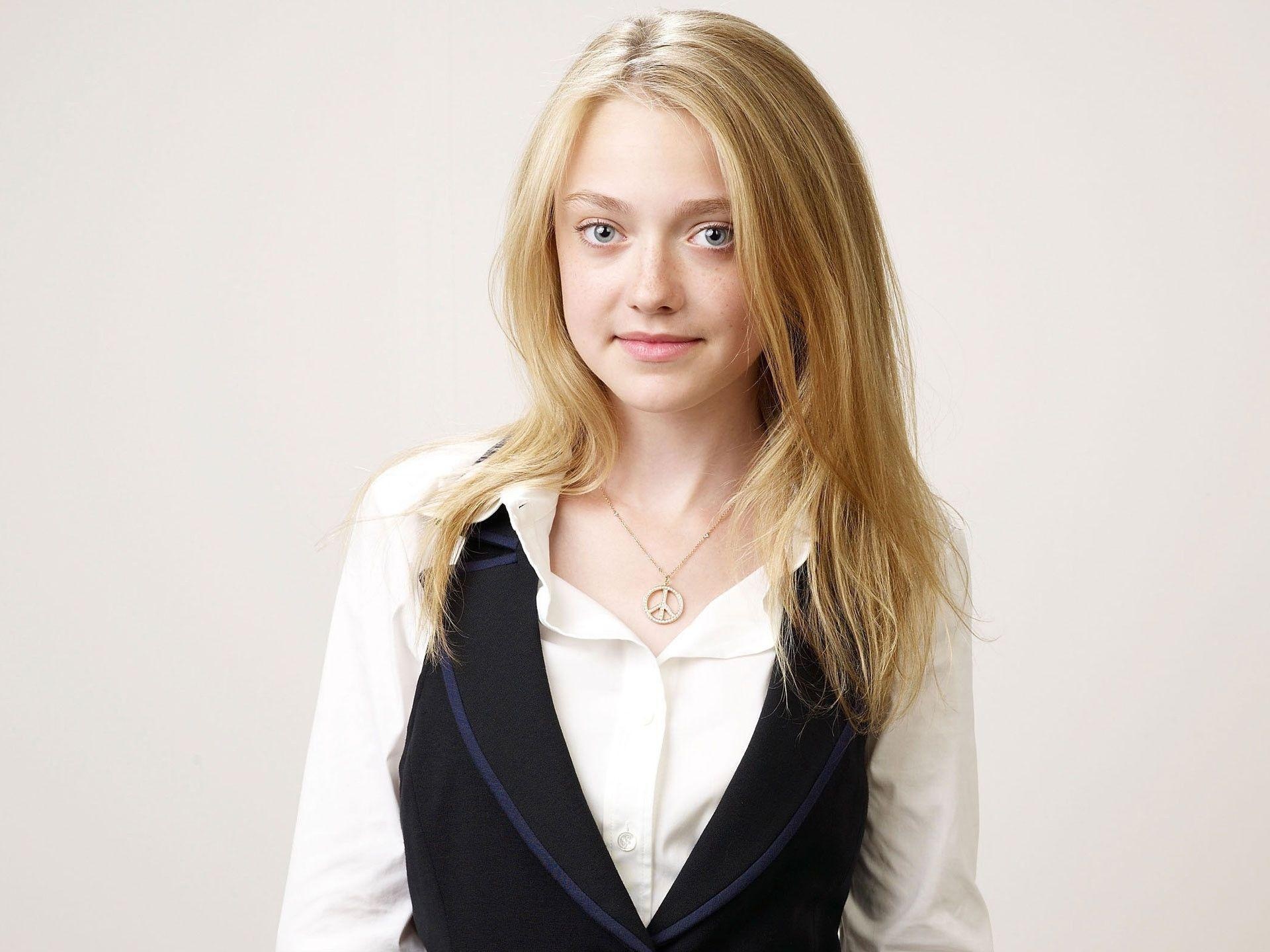 Dakota Fanning, Wallpapers, Backgrounds, 1920x1440 HD Desktop