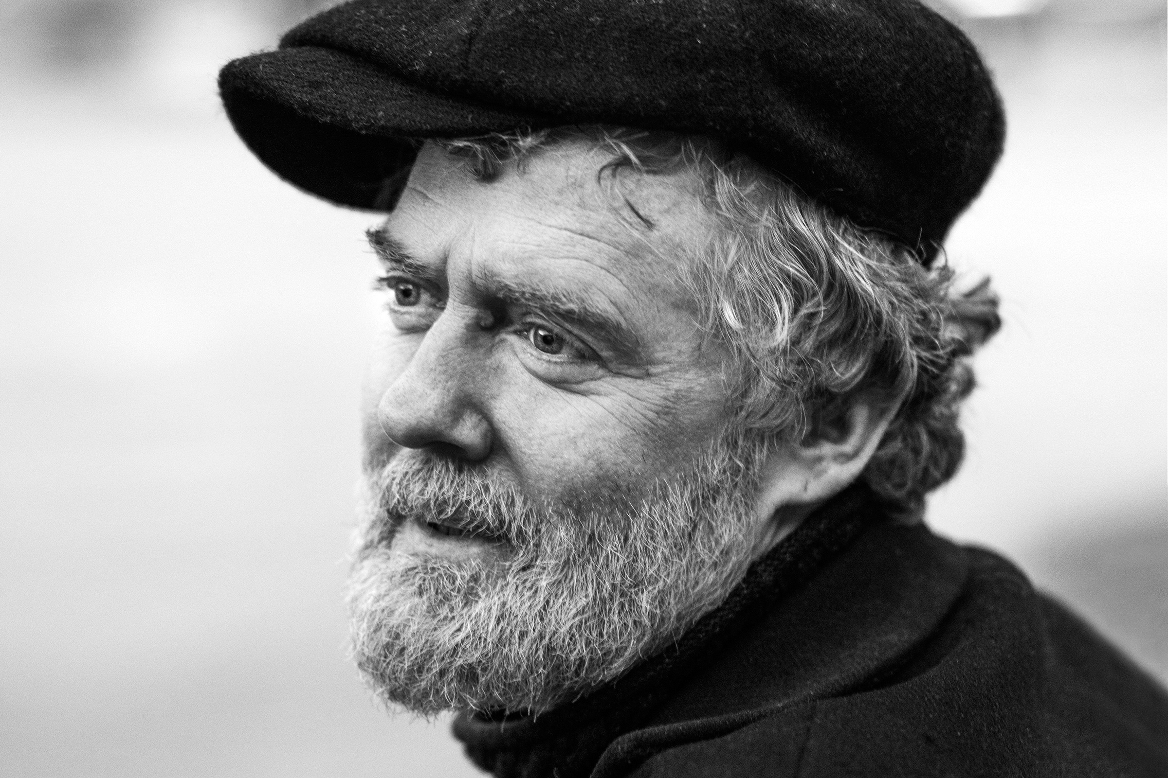 Glen Hansard, Earnest balladeer, Rolling Stone, Music, 2400x1600 HD Desktop