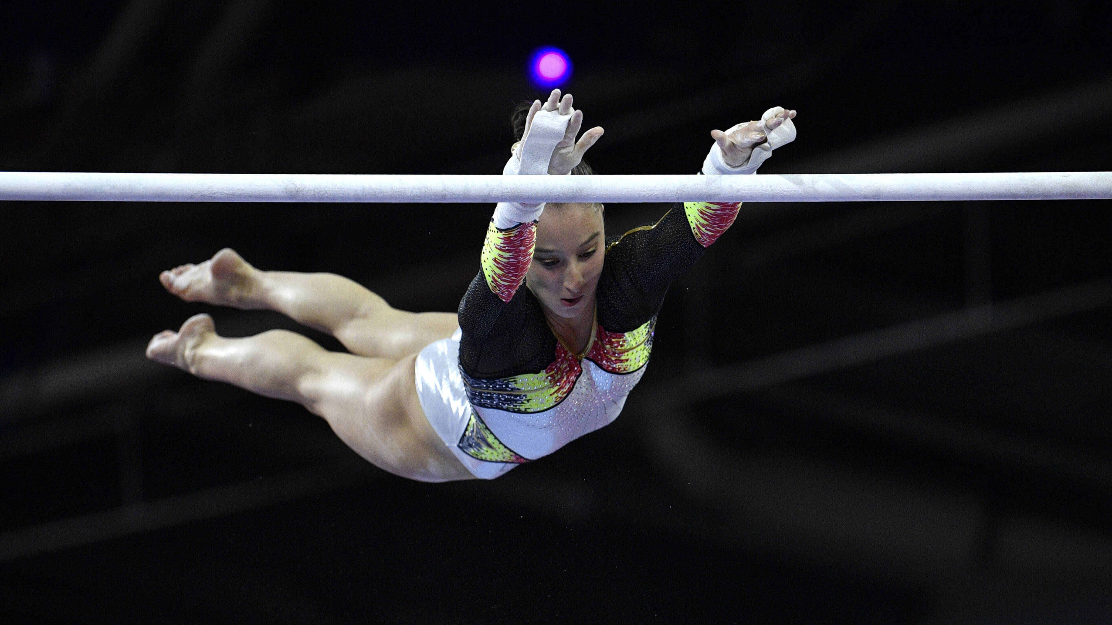 Nina Derwael, Uneven Bars Wallpaper, 3840x2160 4K Desktop