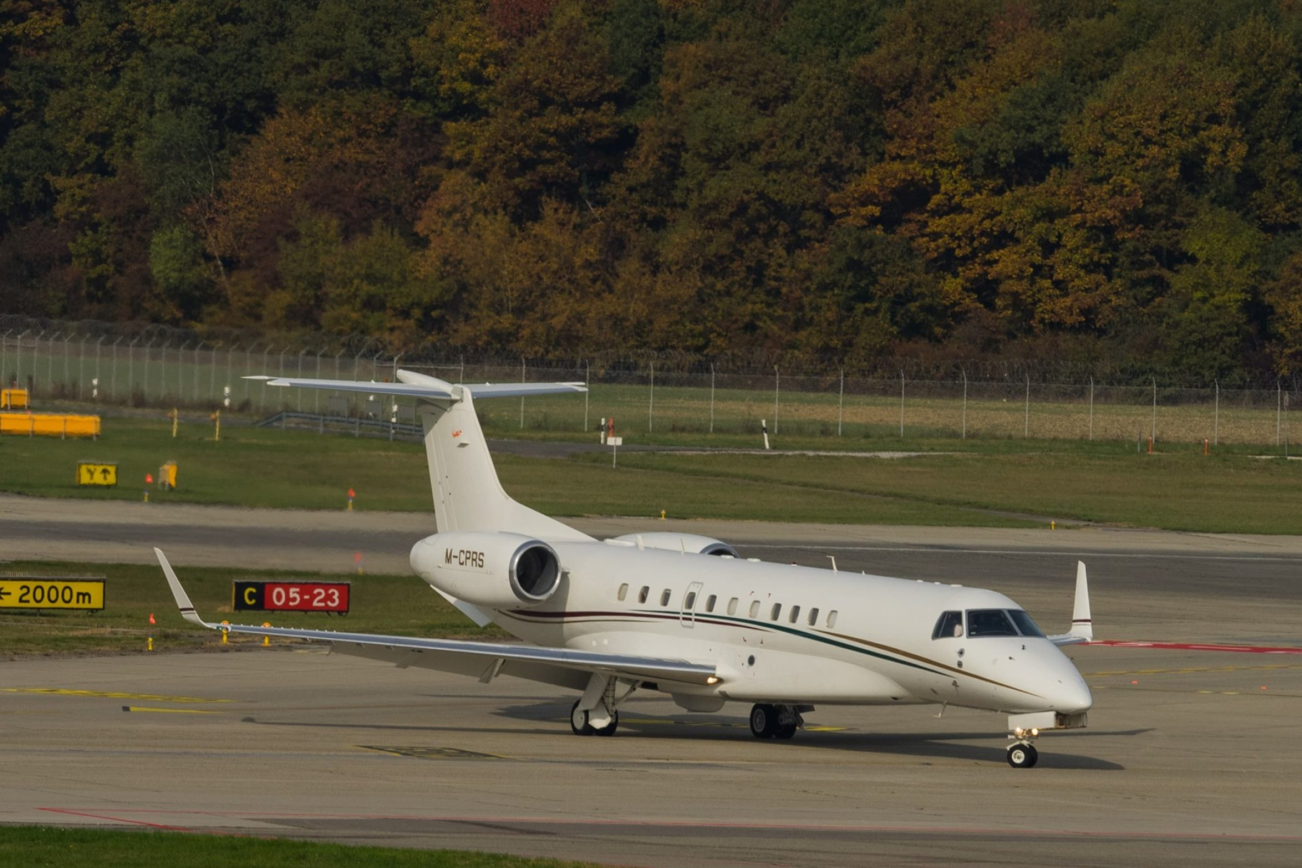 Embraer Legacy 650, Price and specs, Photo gallery history, Aero Corner, 2560x1710 HD Desktop