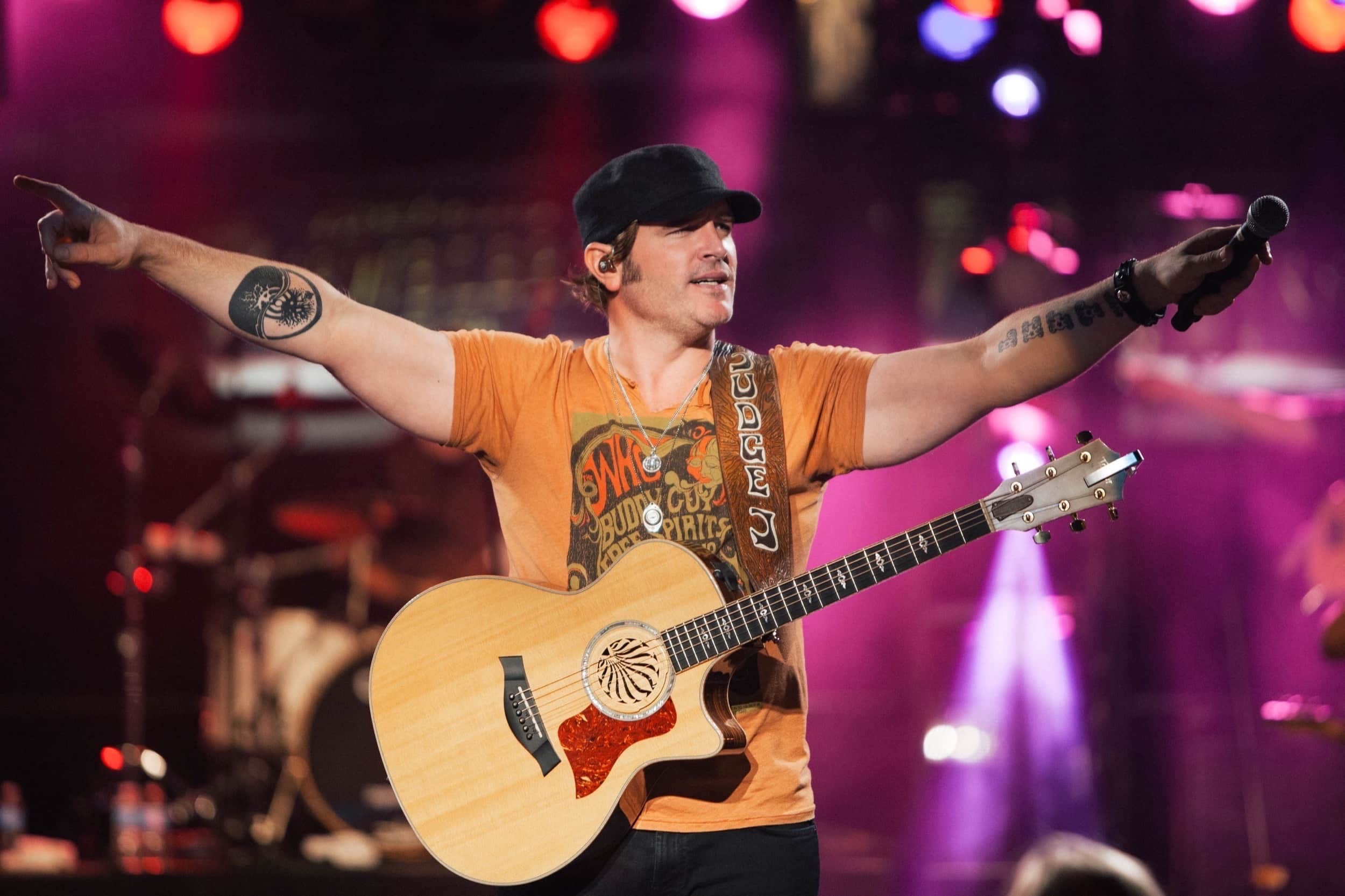 Jerrod Niemann, B100 birthday party, 2500x1670 HD Desktop