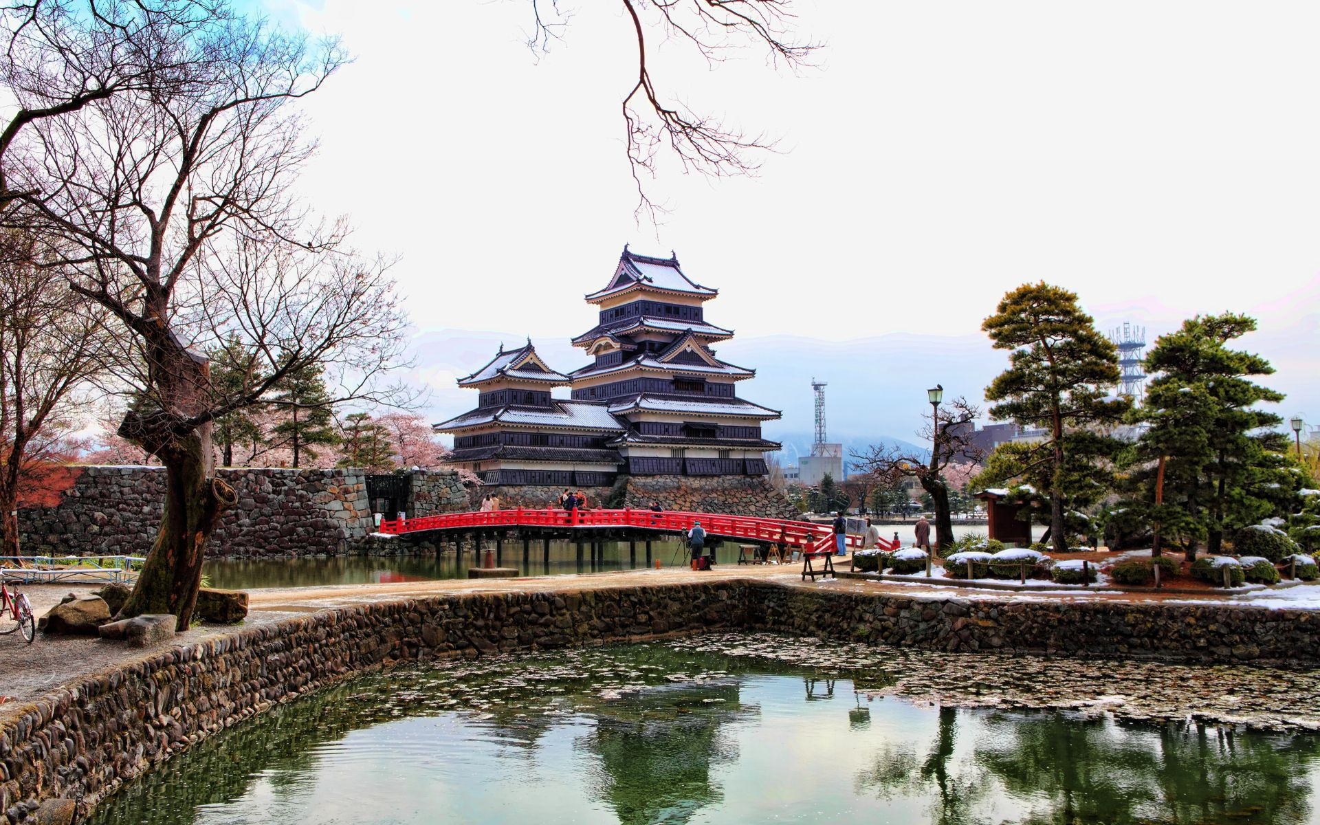 Matsumoto Castle, Architecture marvel, Scenic wallpapers, Japanese heritage, 1920x1200 HD Desktop