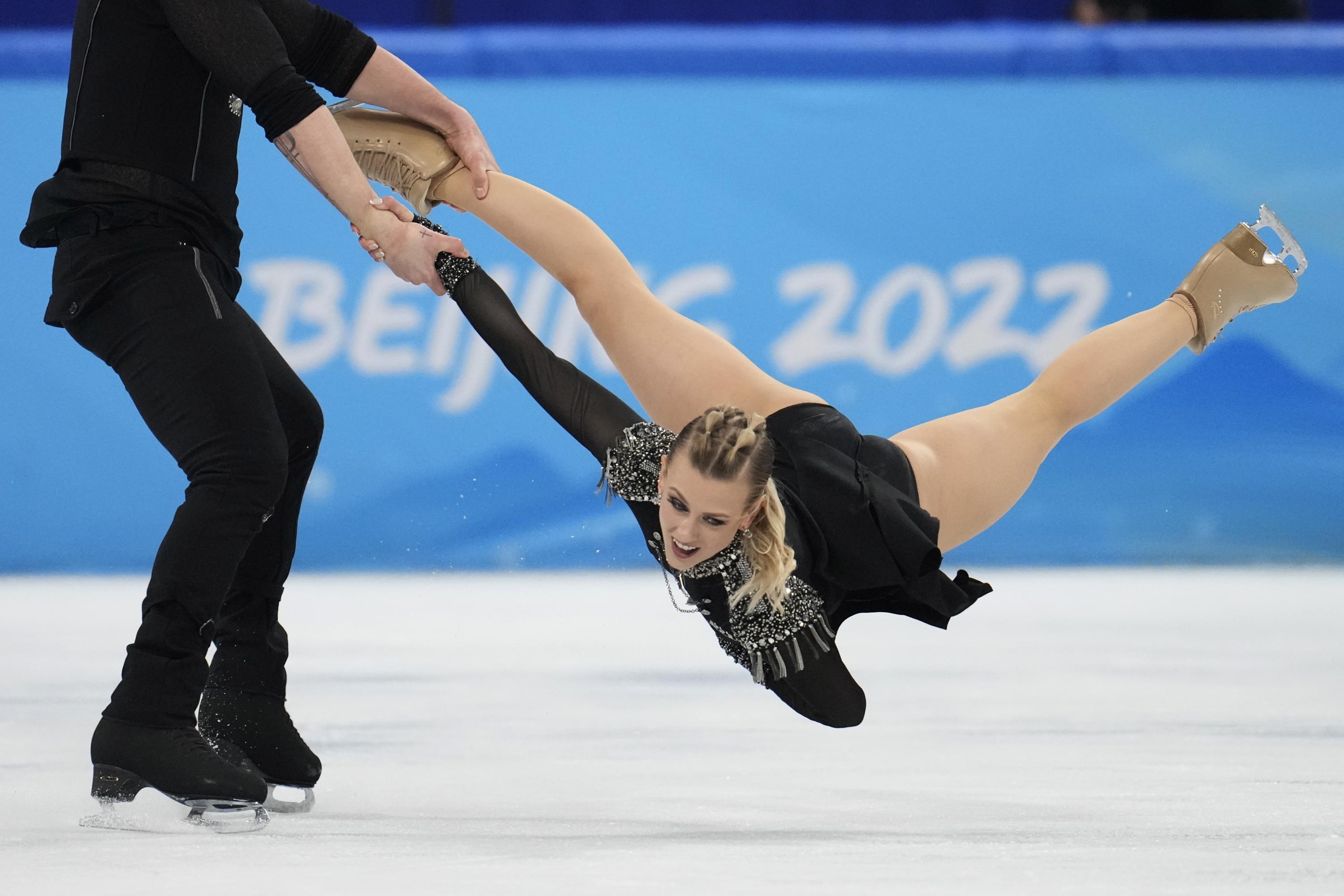 Madison Hubbell and Adrian Diaz, Ice Dancing Wallpaper, 3000x2010 HD Desktop