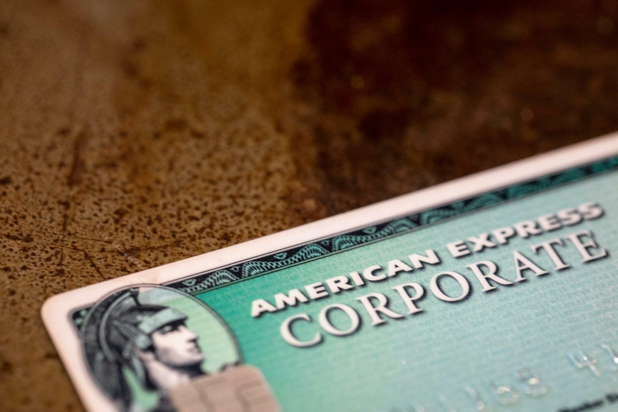 American Express, Revenue decline, Profit surge, Post-pandemic recovery, 2050x1370 HD Desktop