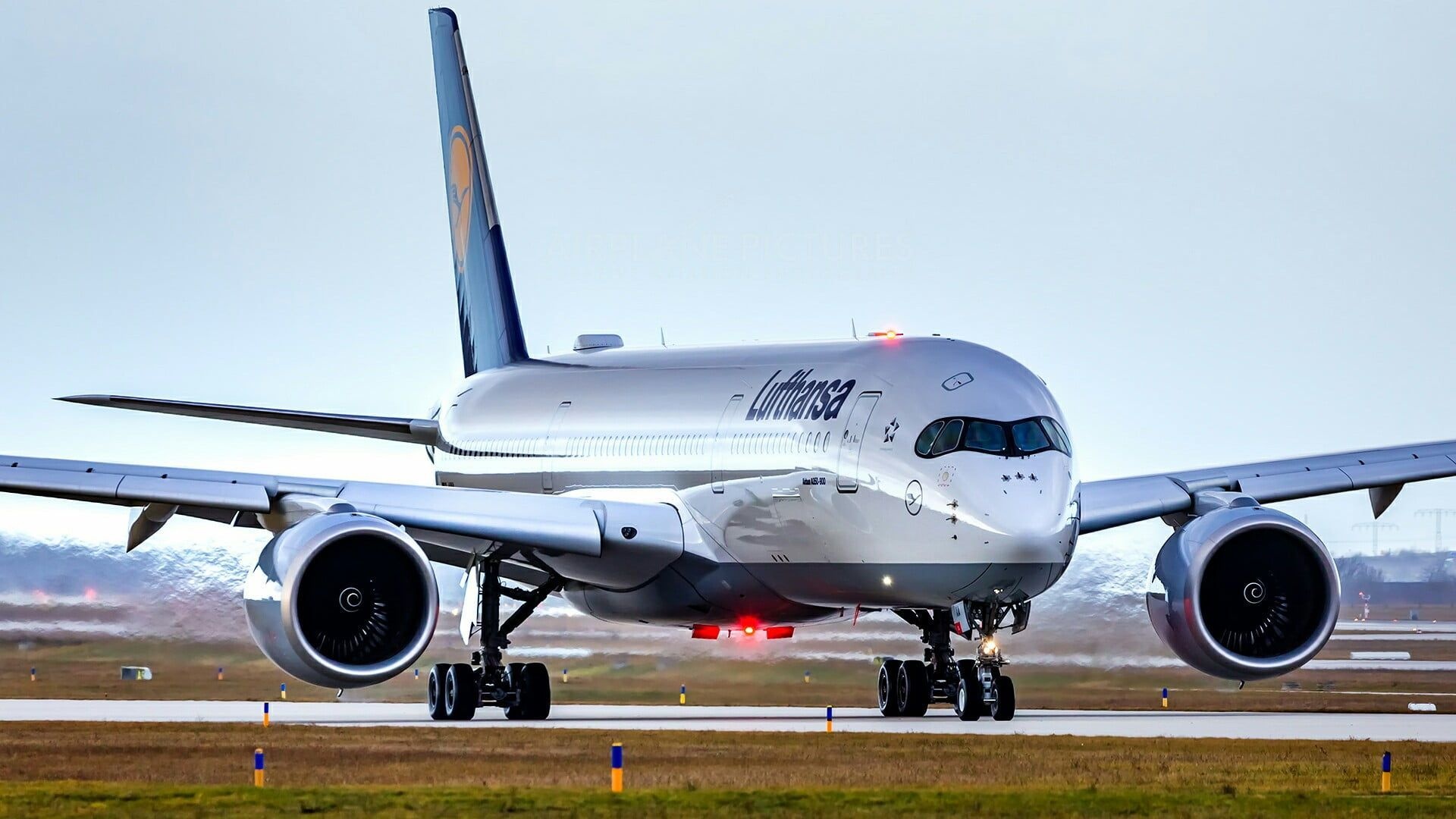 Munich International Airport, Lufthansa A350, Aviation wallpapers, Travel inspiration, 1920x1080 Full HD Desktop