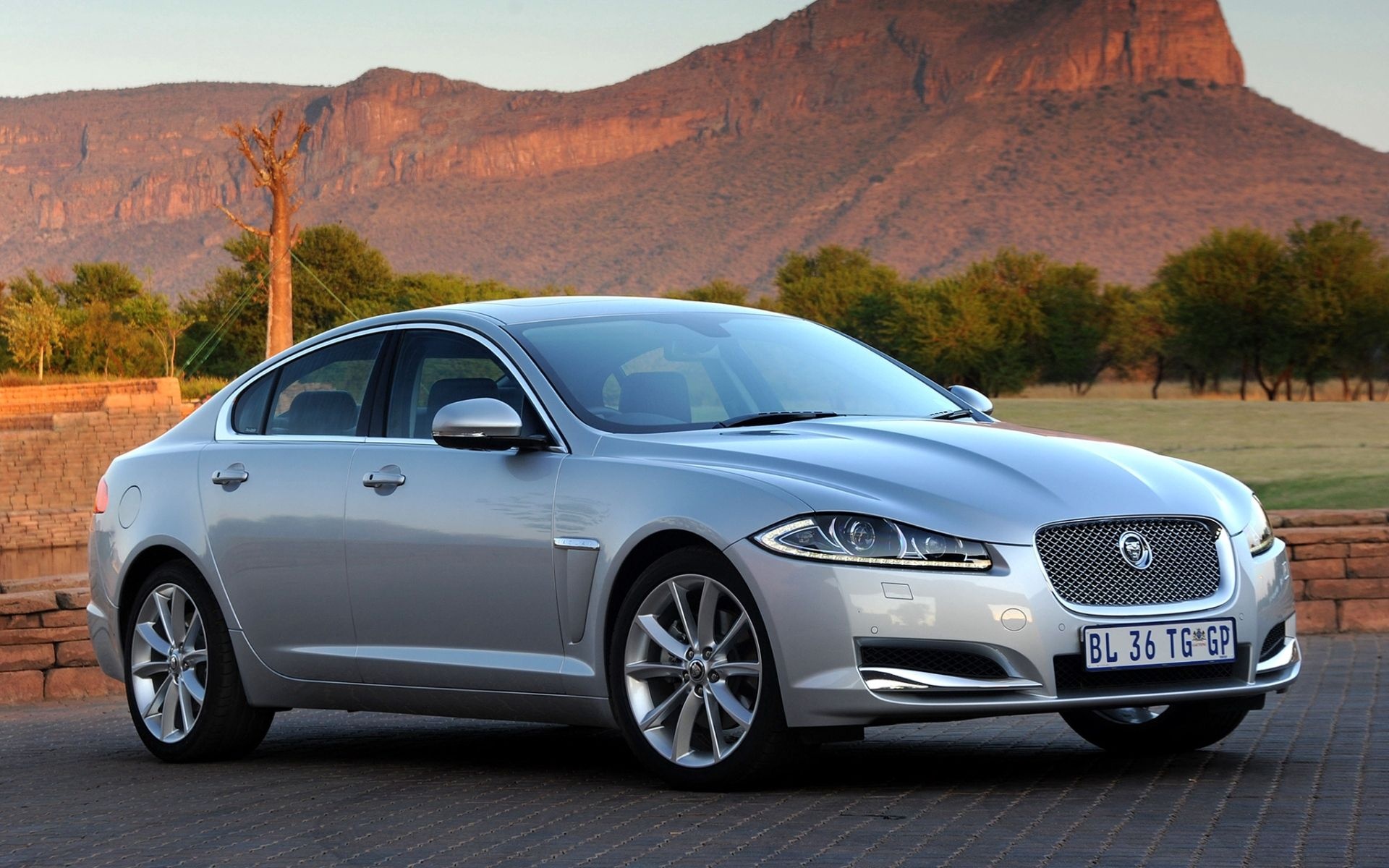 Jaguar XF, High-quality wallpapers, Exceptional performance, Stunning visuals, 1920x1200 HD Desktop