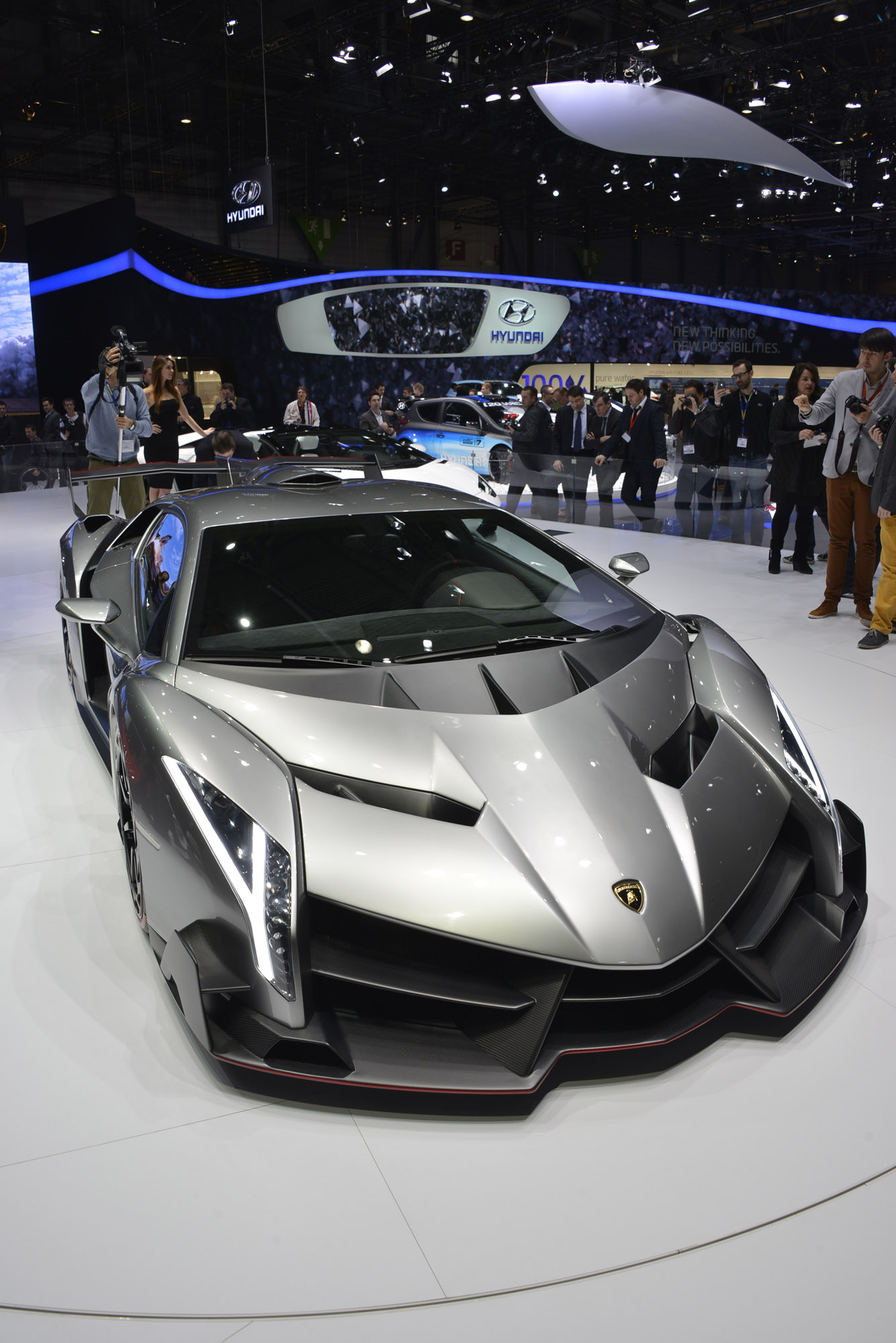 Geneva 2013, Lamborghini Veneno Wallpaper, 1340x2000 HD Phone