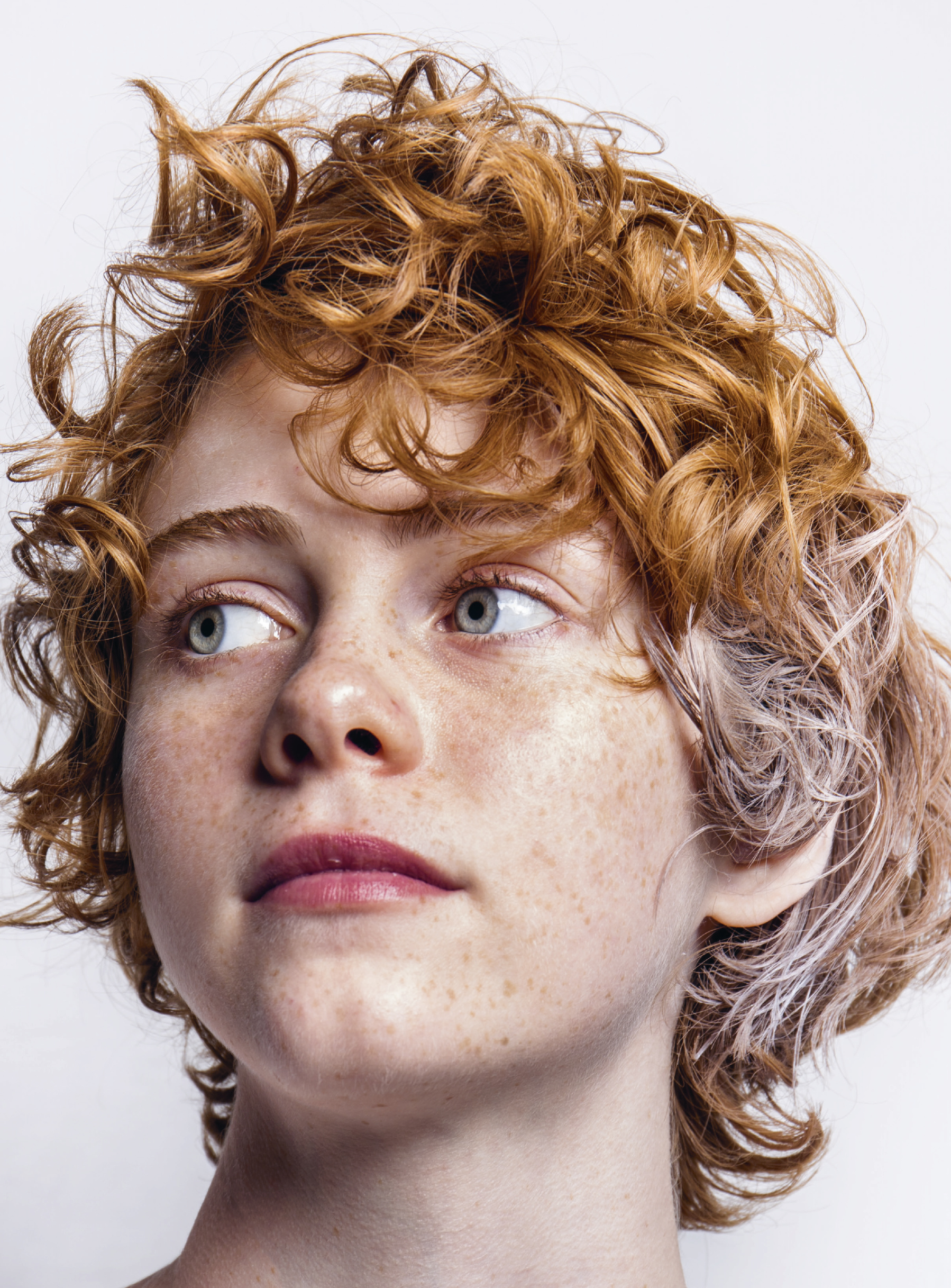 Sophia Lillis, Numro Berlin, Exclusive interview, 1800x2440 HD Phone