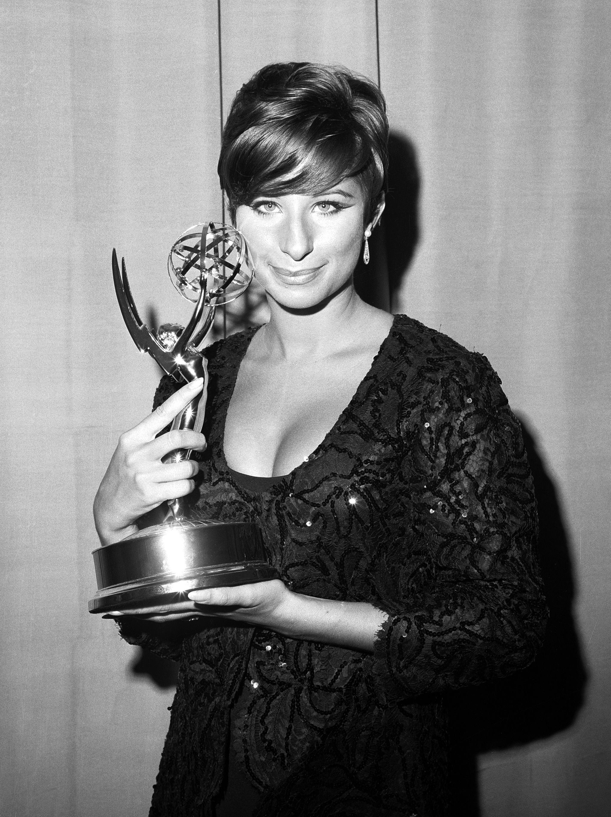 1965 Emmy Awards, Barbra Streisand Wallpaper, 2050x2740 HD Phone