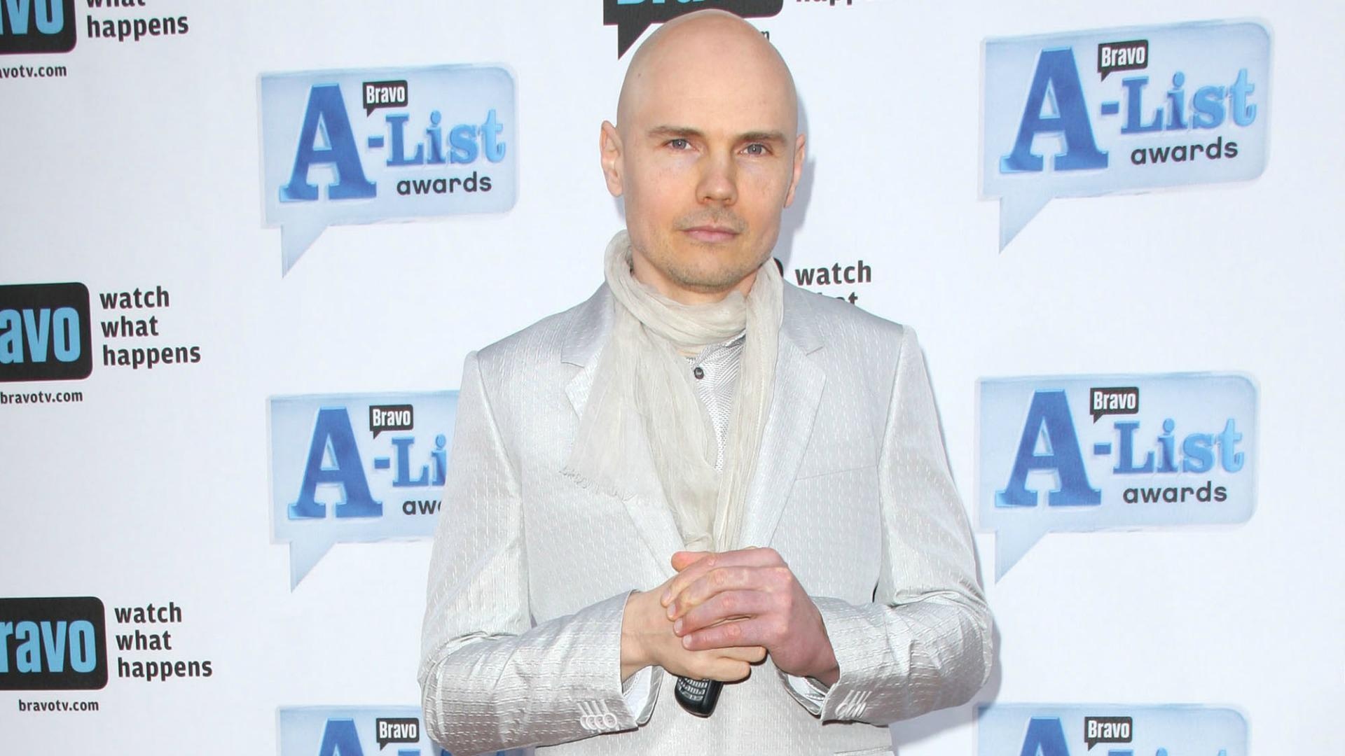 Billy Corgan, Anderson Cooper, SheKnows, 1920x1080 Full HD Desktop