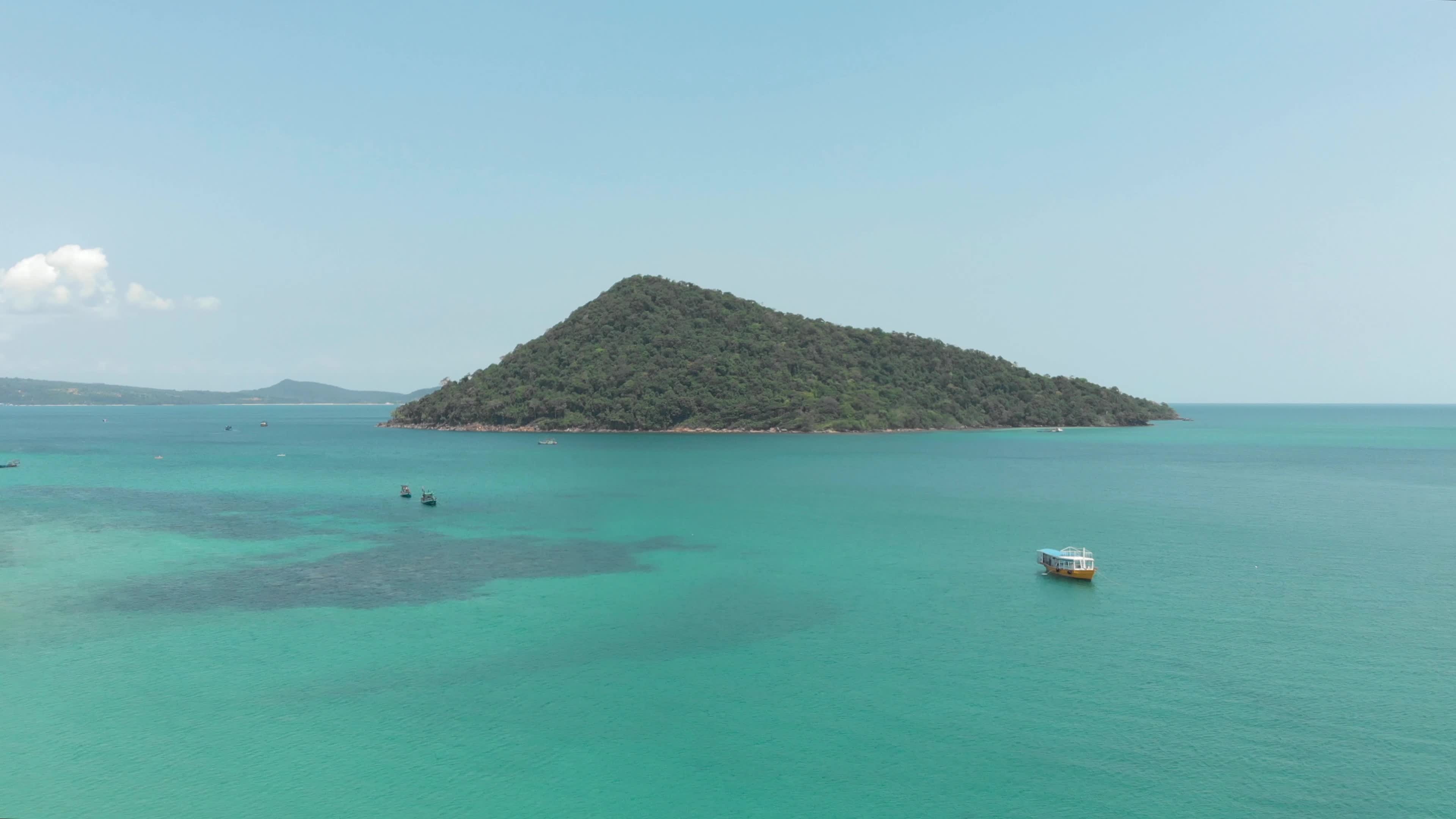 Tropical sea waters, Mpai Bay, Koh Rong Samloem, Cambodia, 3840x2160 4K Desktop