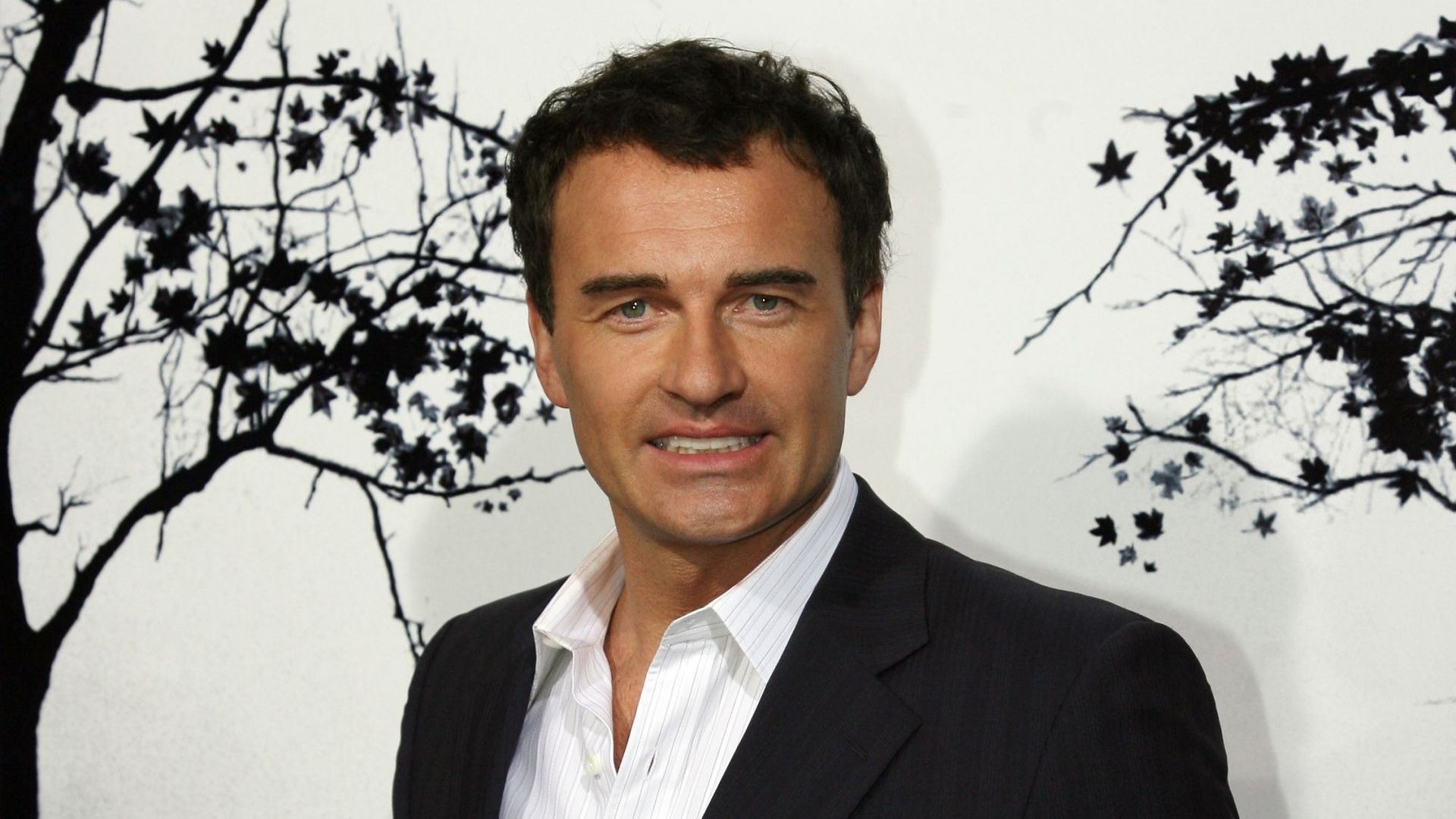 Julian McMahon, Financial conspiracy, Thriller movie, Plot twist, 1920x1080 Full HD Desktop