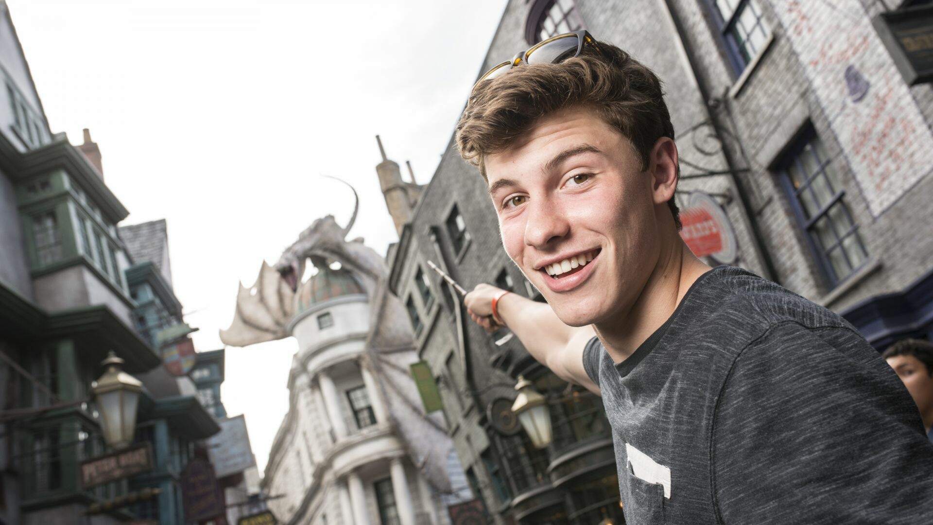 Universal Orlando Resort, Shawn Mendes Wallpaper, 1920x1080 Full HD Desktop