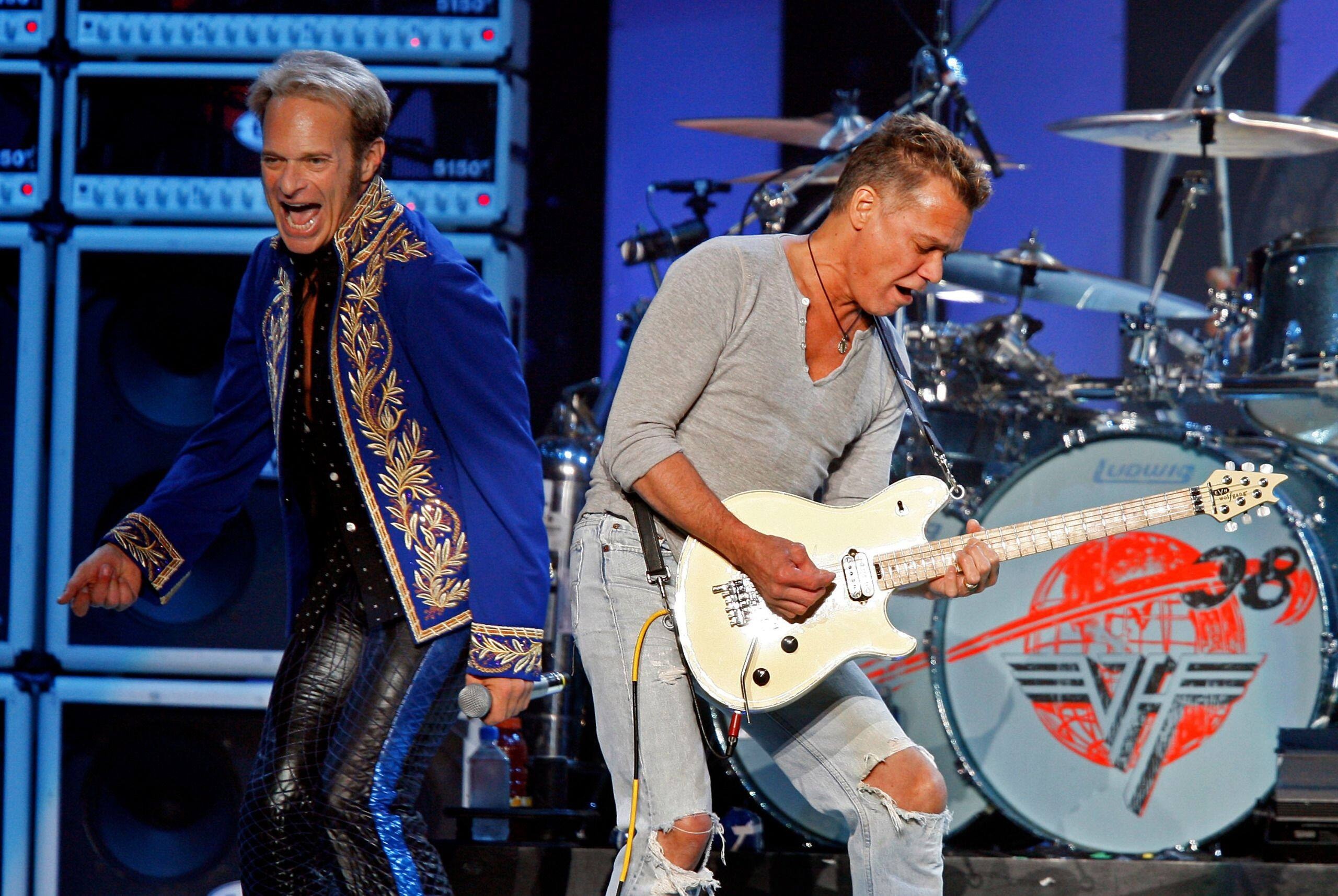 David Lee Roth and Eddie Van Halen, Van Halen Wallpaper, 2560x1720 HD Desktop