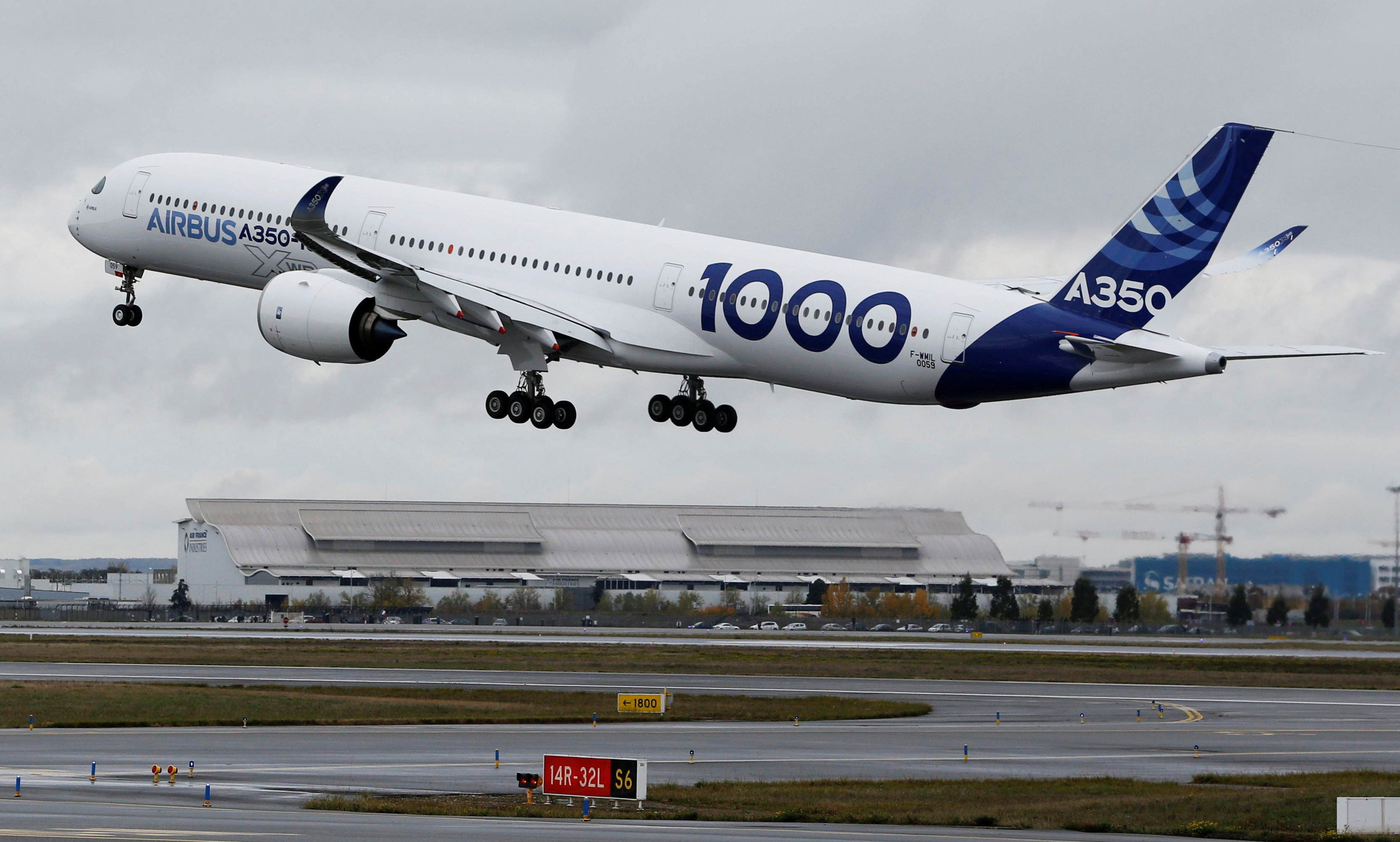 Airbus A350, A350 family, Aircraft, Aircraft, 3340x2010 HD Desktop