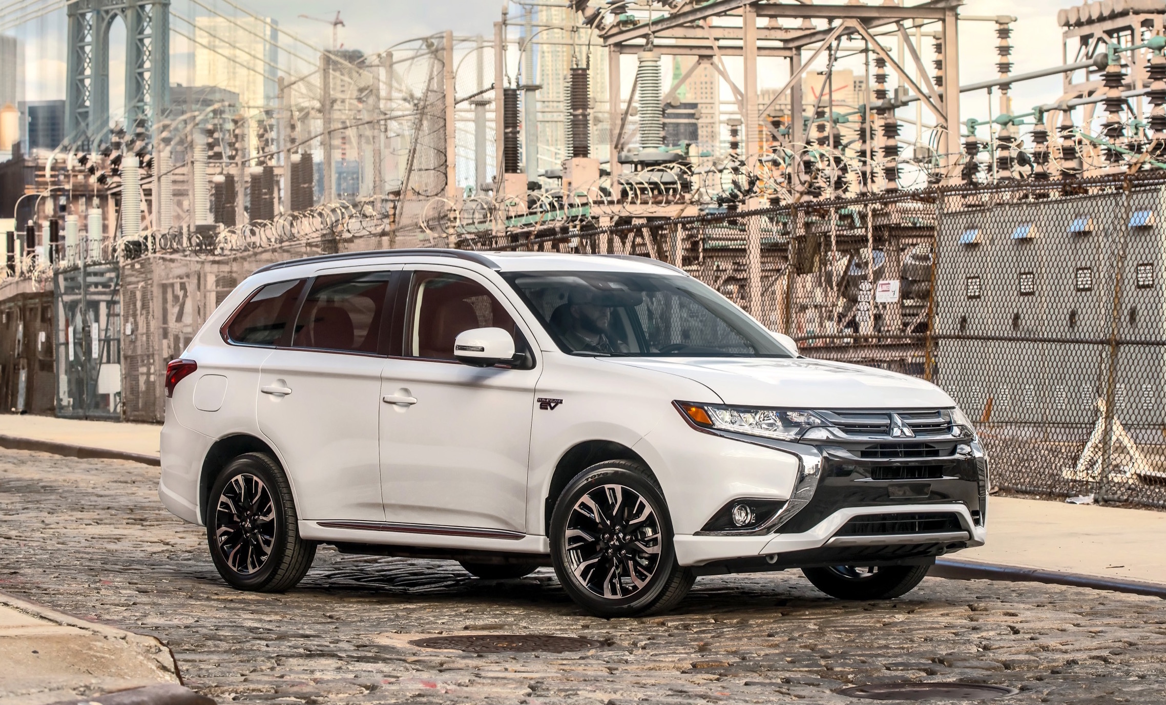 Mitsubishi Outlander, Outlander desktop wallpaper, Zoey Sellers, 2280x1380 HD Desktop