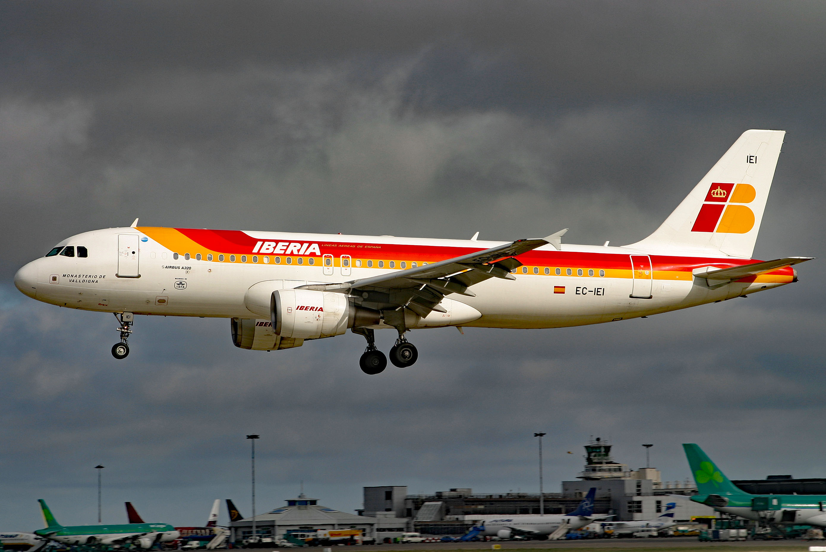 Airbus A320, Dublin Airport, Boeing 737, Atmosphere of Earth, 2780x1860 HD Desktop