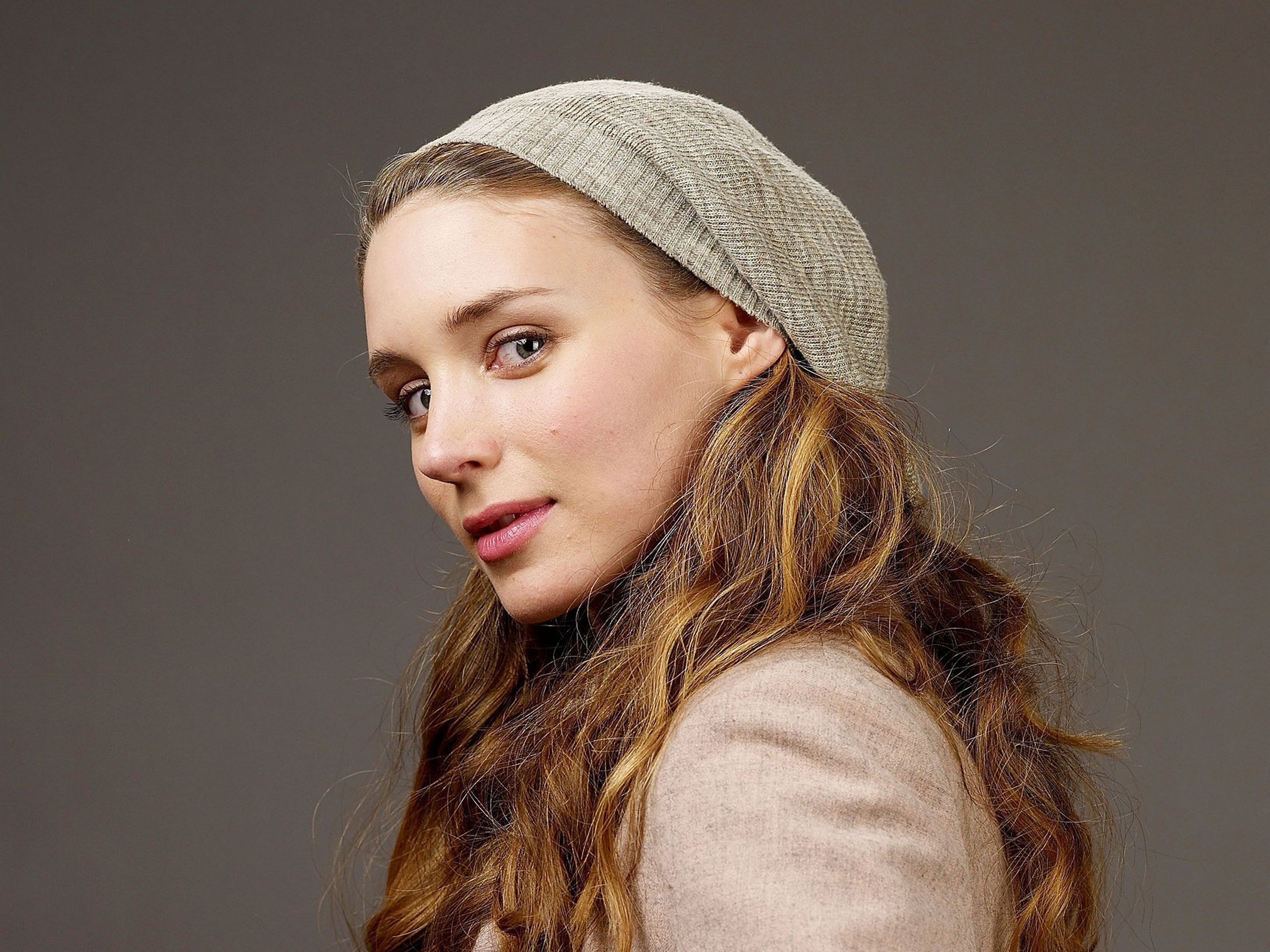 Rooney Mara, Cinematic beauty, Captivating gaze, Intense performances, 2560x1920 HD Desktop