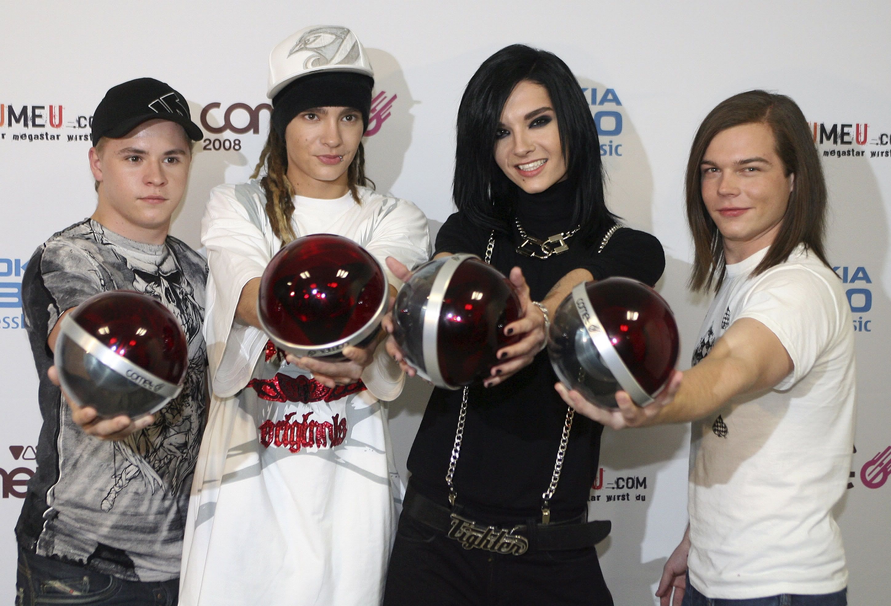 Viva Comet 2008, Tokio Hotel Wallpaper, 2900x1980 HD Desktop