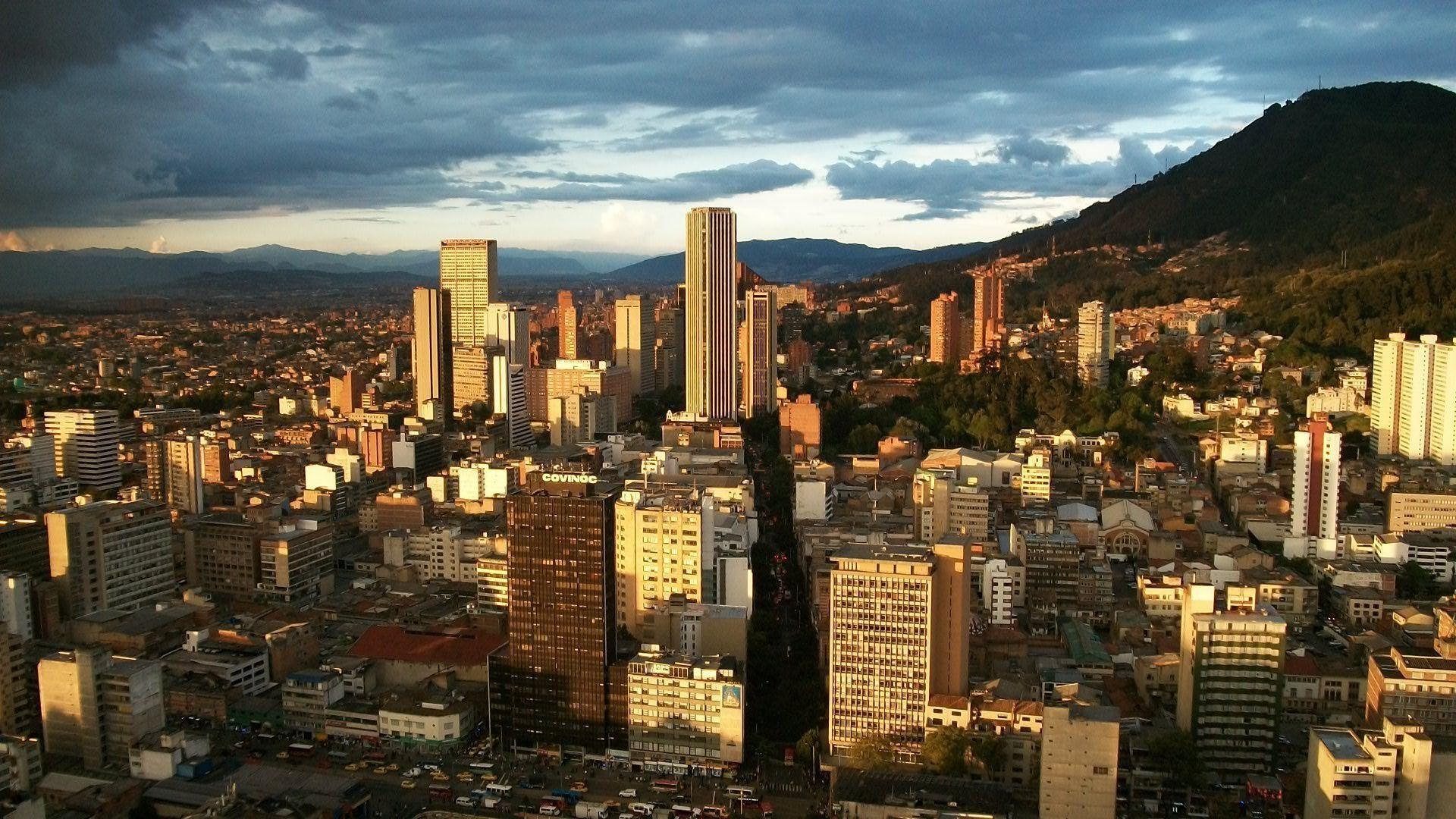 Bogota, Colombia, 4K HD wallpapers, Beautiful cityscape, Urban charm, 1920x1080 Full HD Desktop